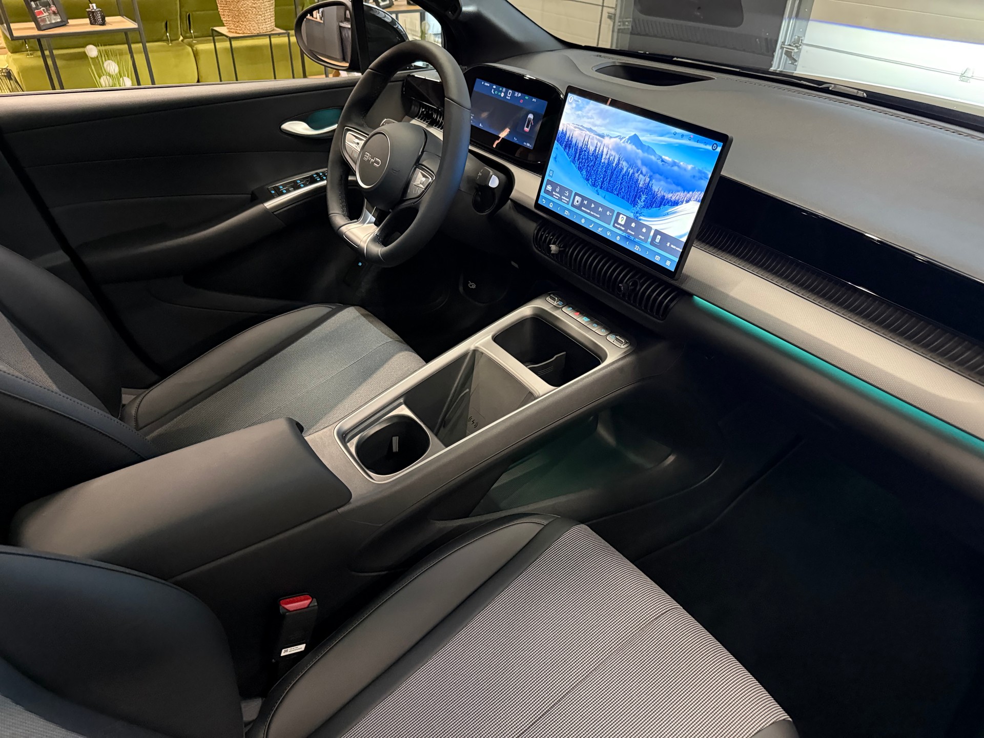 BYD Dolphin G DM-i Comfort-image-11