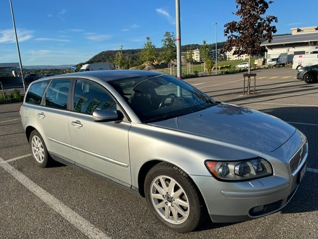 VOLVO 2.0 D Momentum