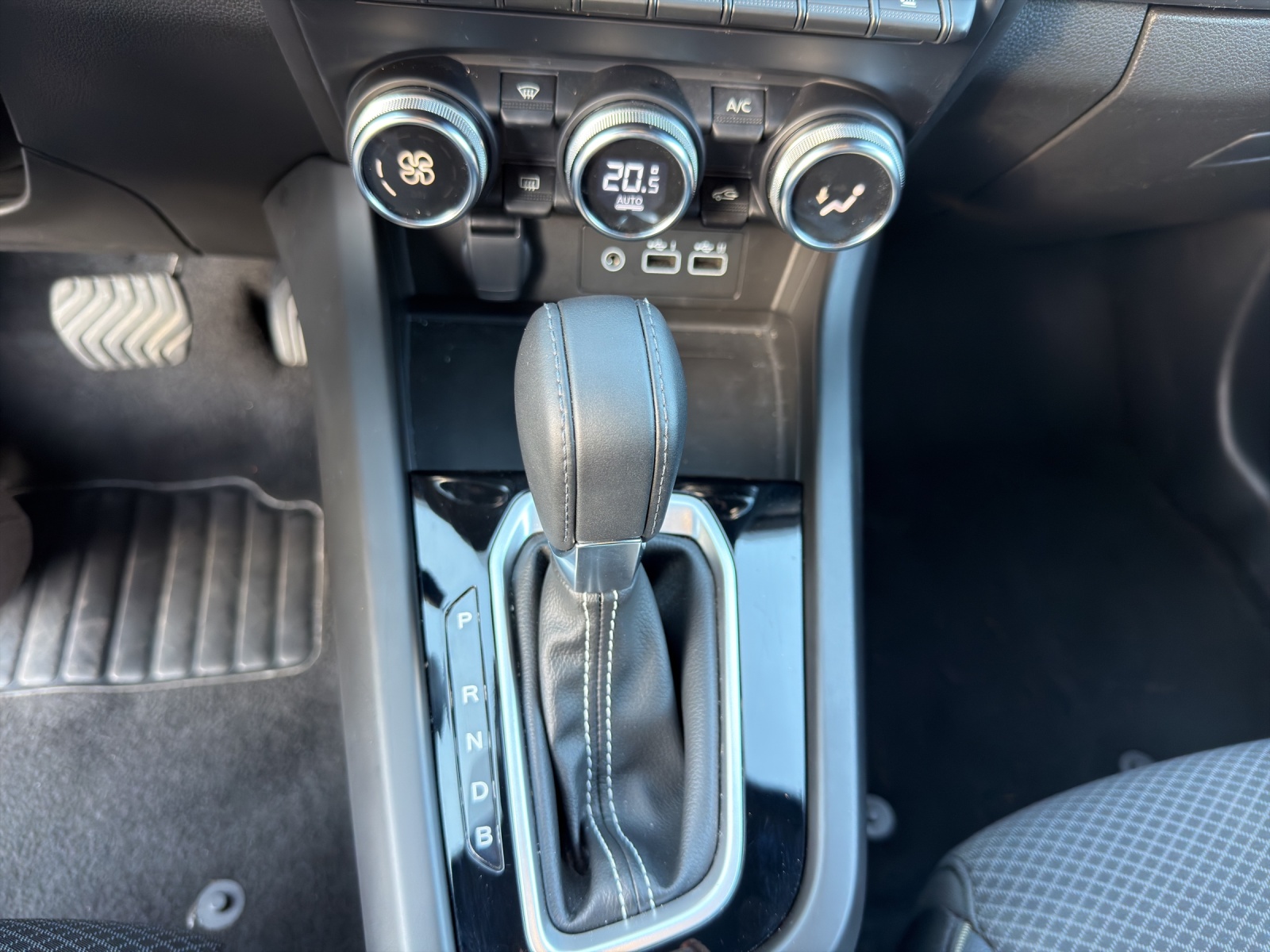 RENAULT Arkana 1.6 E-Tech techno-image-11