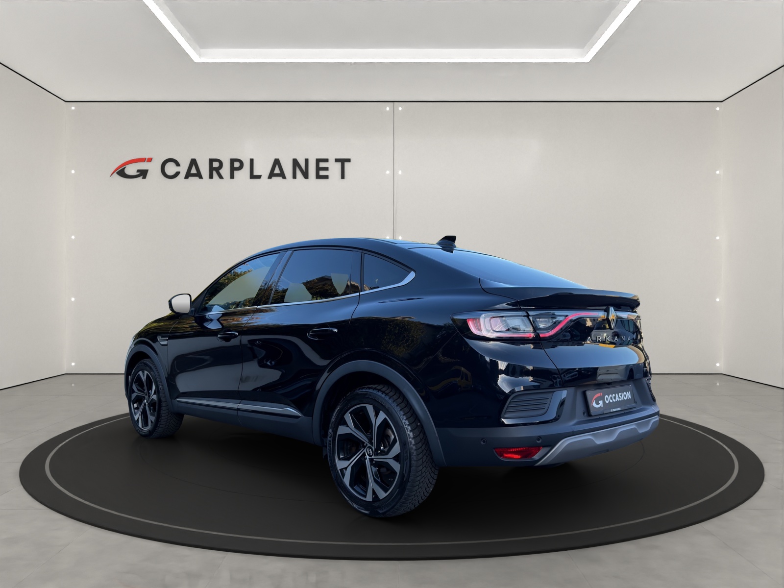 RENAULT Arkana 1.6 E-Tech techno-showroom-element-3