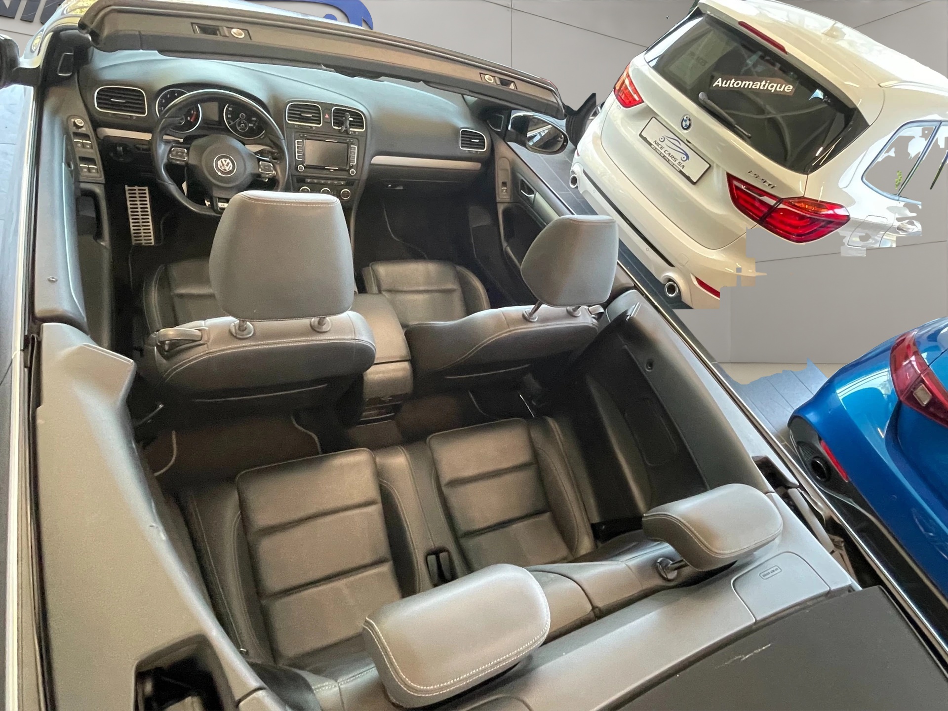 VW Golf Cabrio 2.0 TSI R DSG-image-11