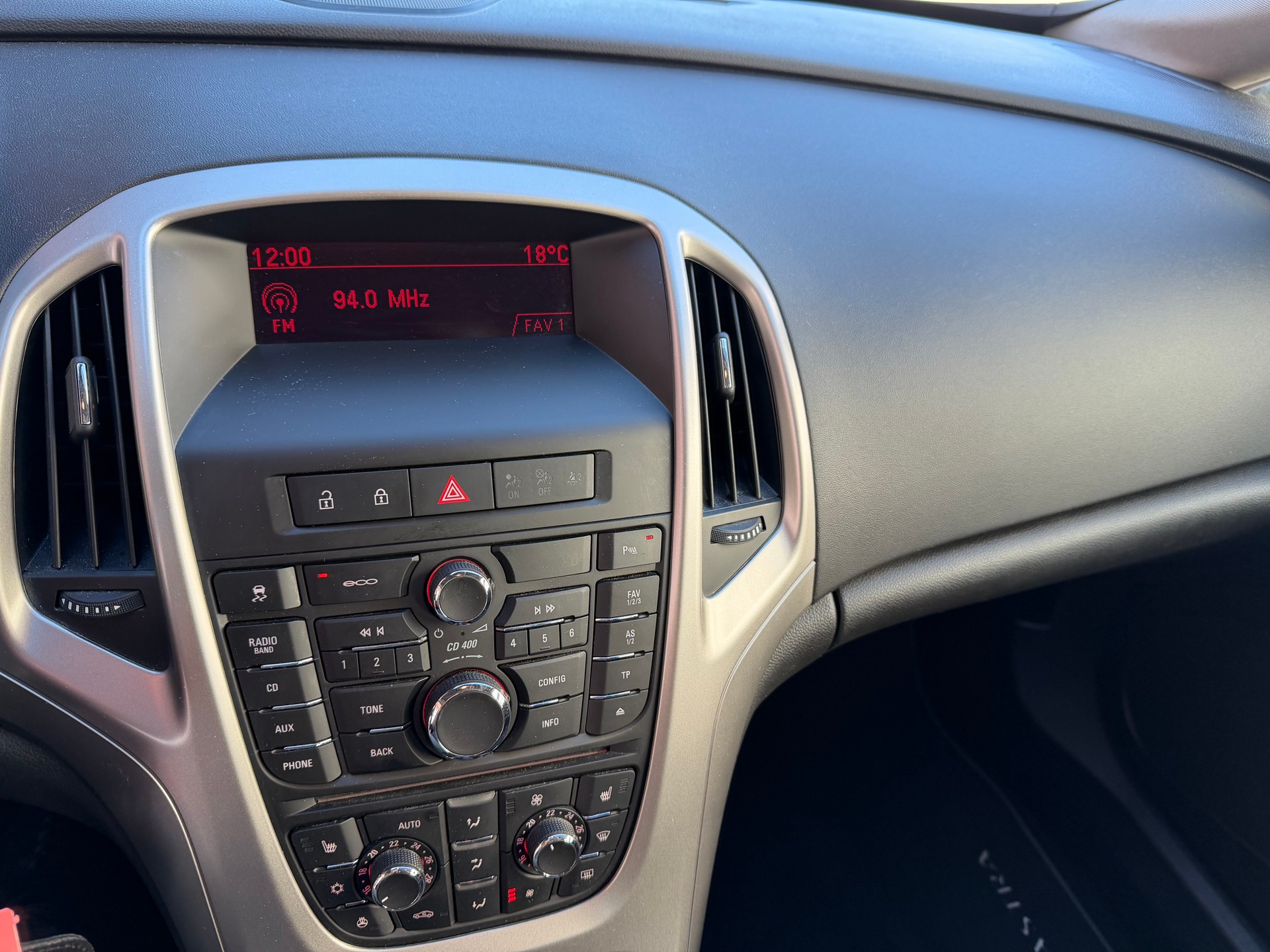 OPEL Astra 1.4i 16V Turbo Active Edition-image-6