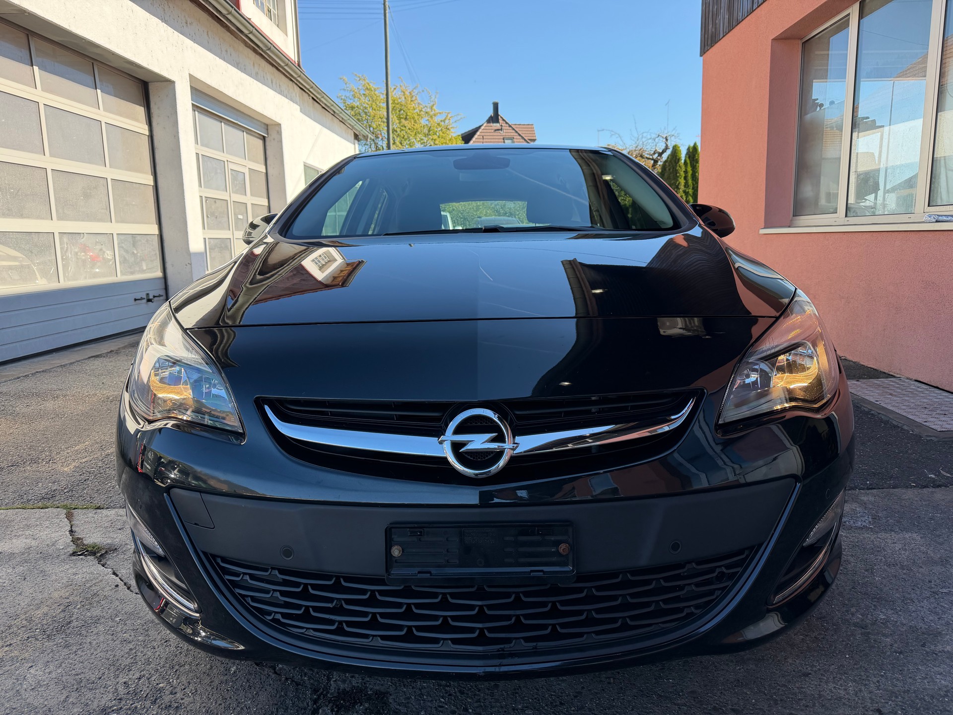 OPEL Astra 1.4i 16V Turbo Active Edition