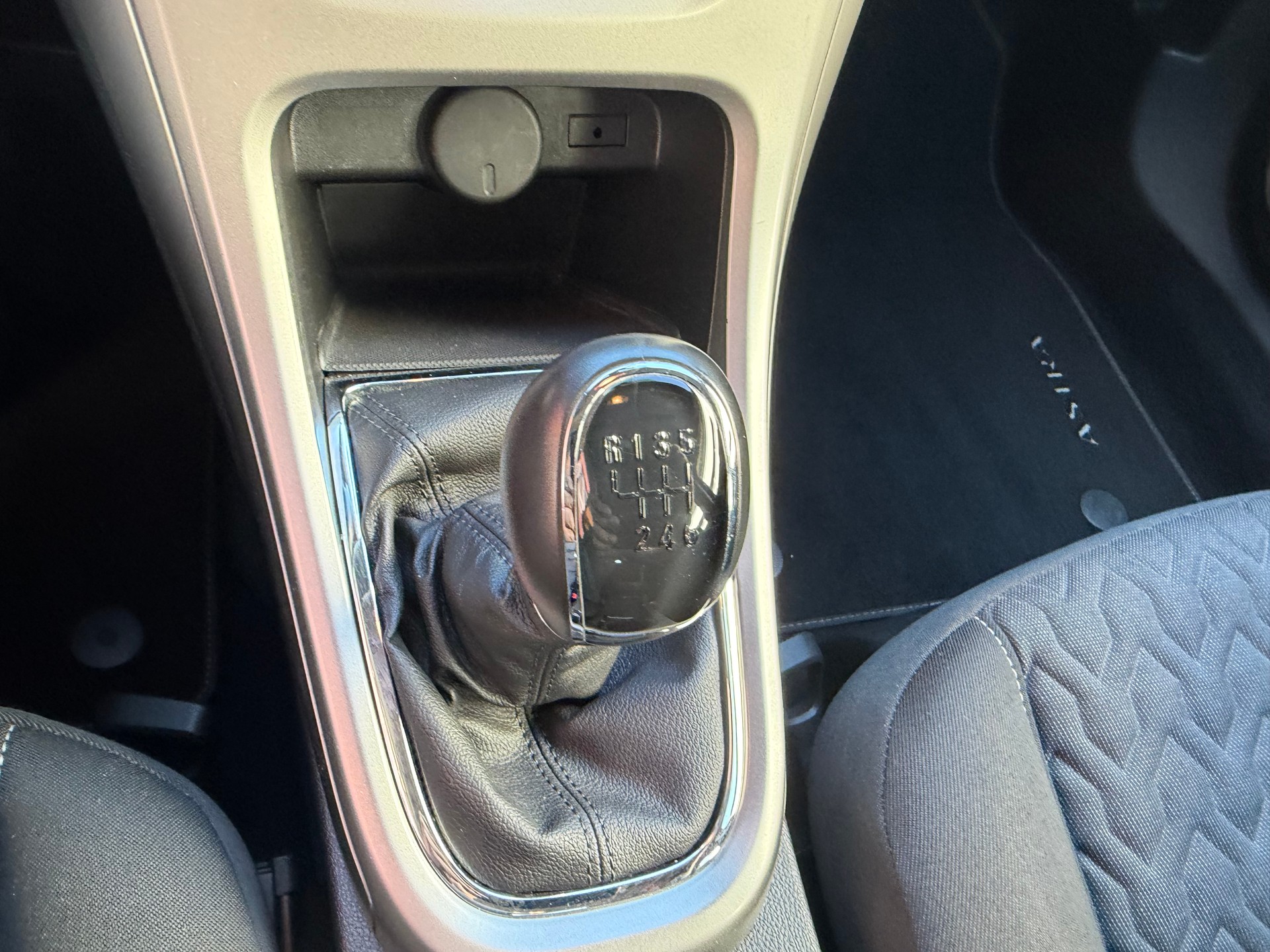 OPEL Astra 1.4i 16V Turbo Active Edition-image-8
