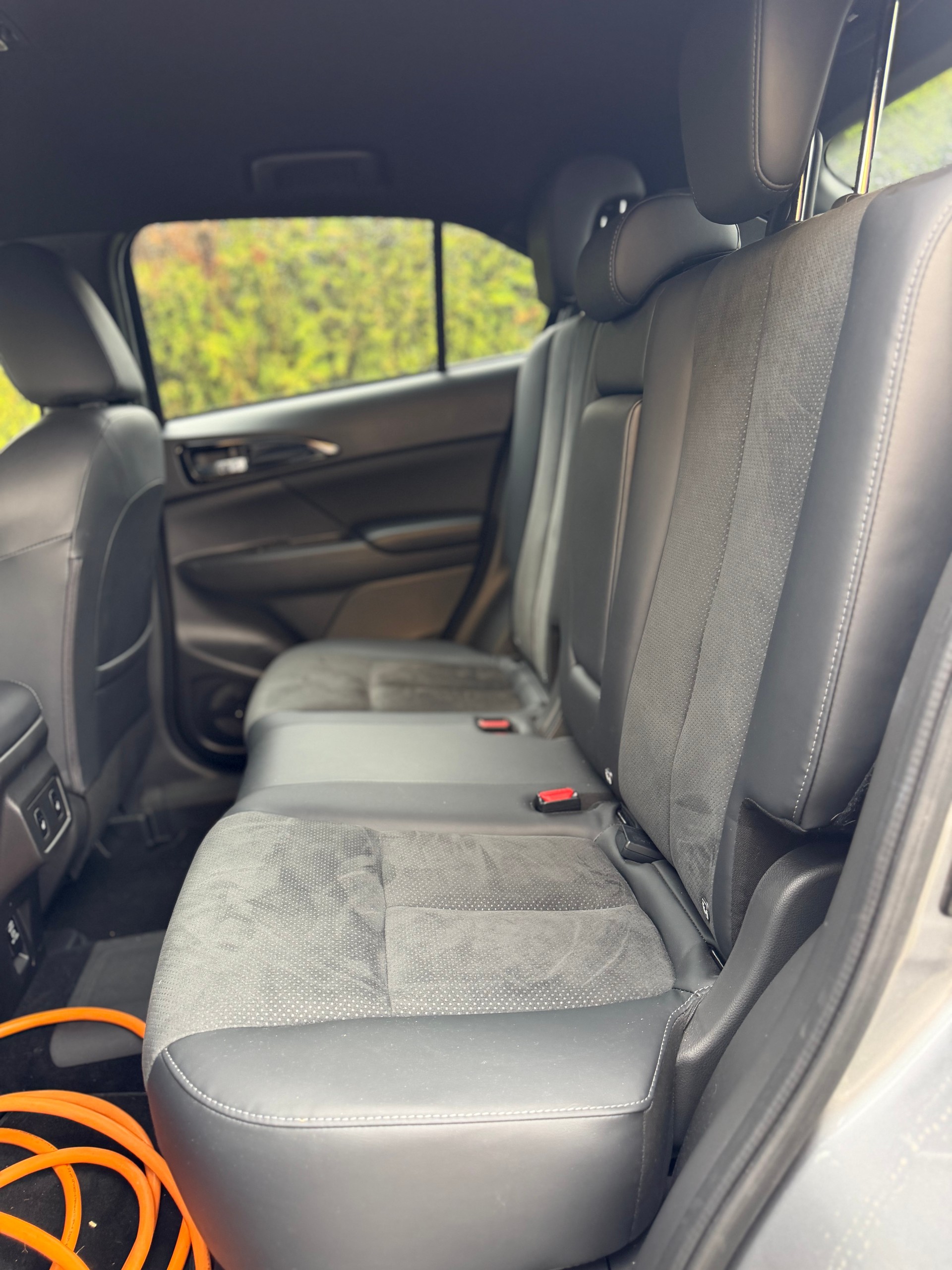 MITSUBISHI Eclipse Cross 2.4 PHEV Blackline 4WD-image-11