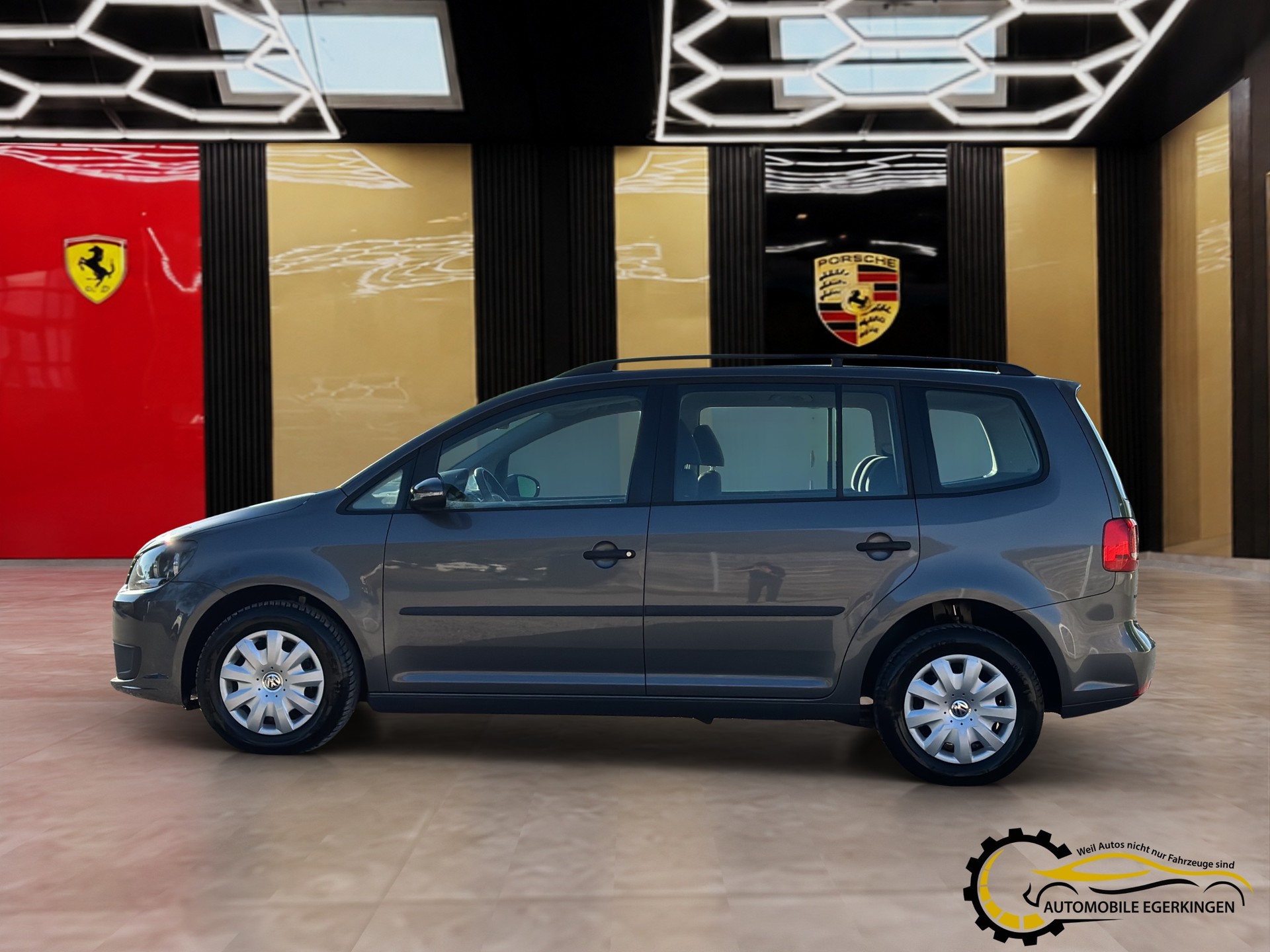 VW Touran 1.6 TDI Trendline-image-7