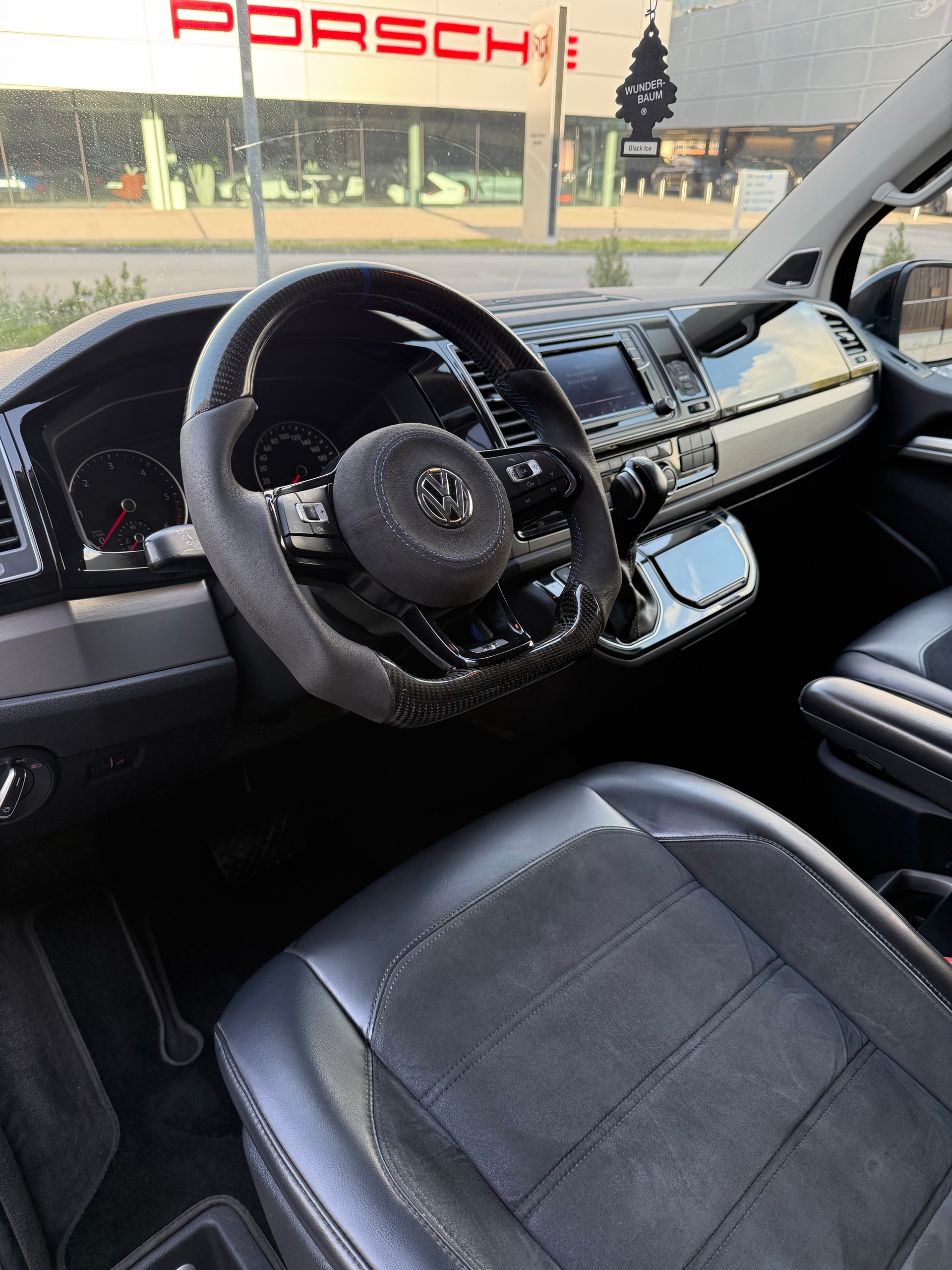 VW Multivan Generation Six-image-5