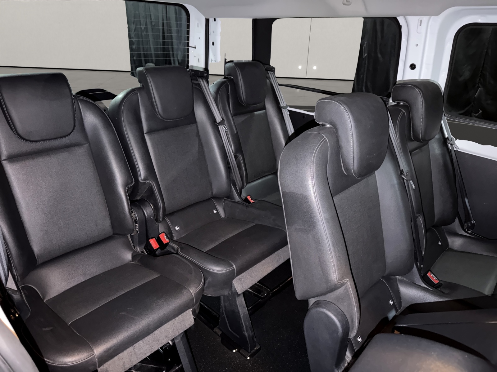FORD Transit Custom 320 L1H1 Ambiente-image-13