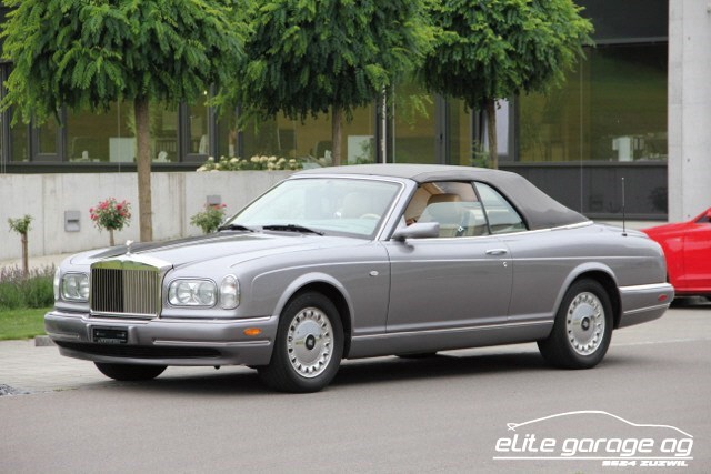ROLLS-ROYCE Corniche