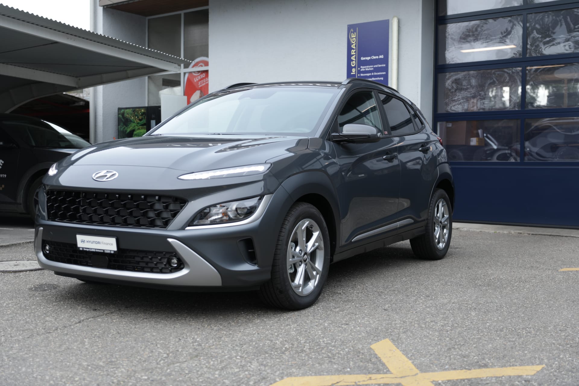 HYUNDAI Kona 1.6 T-GDi Amplia 4WD DCT-showroom-element-1