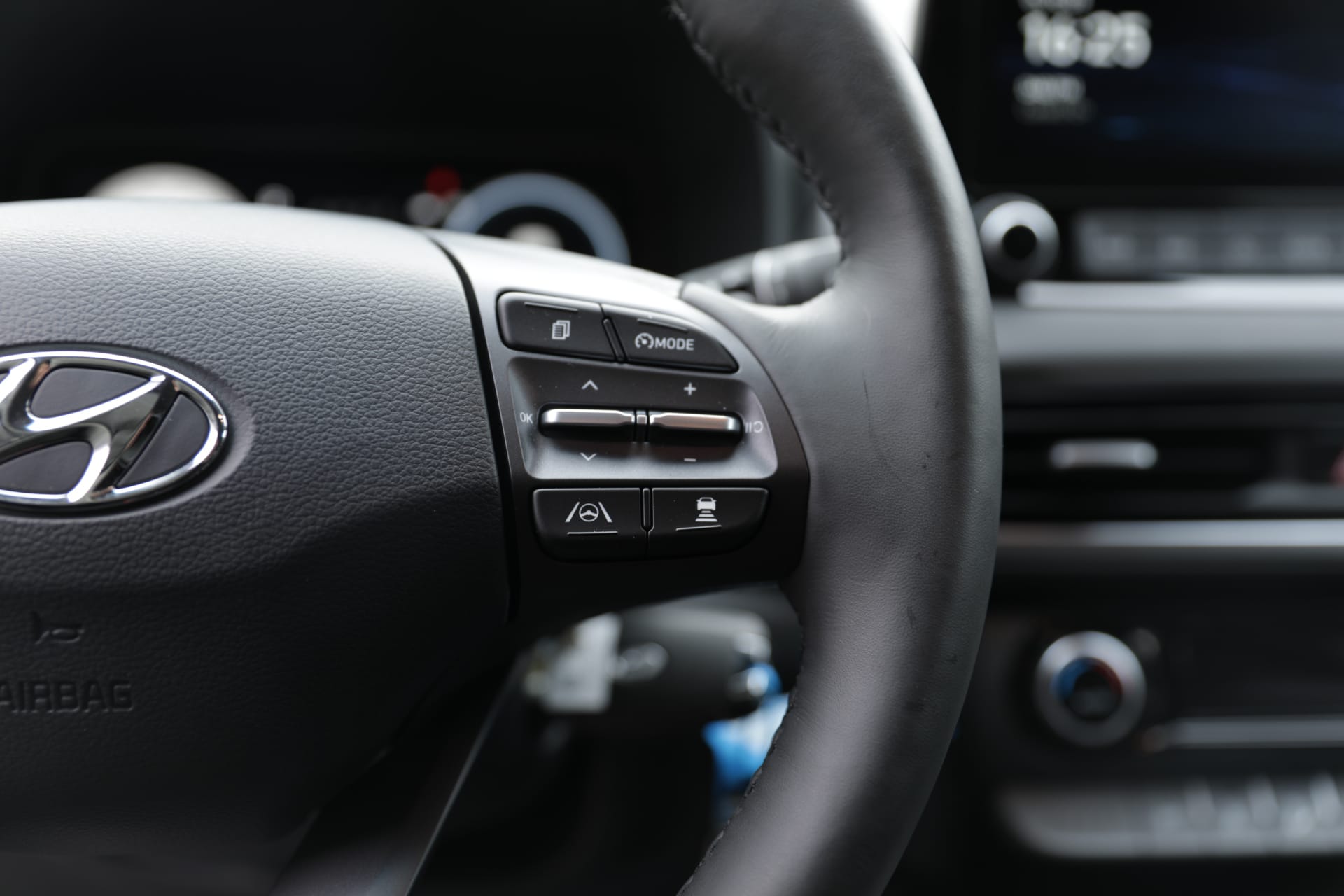HYUNDAI Kona 1.6 T-GDi Amplia 4WD DCT-image-19