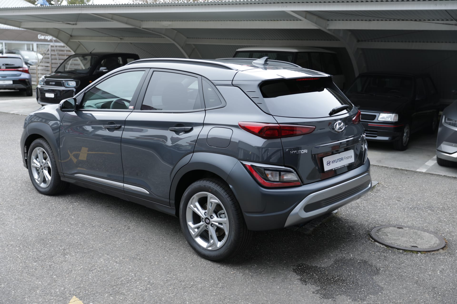HYUNDAI Kona 1.6 T-GDi Amplia 4WD DCT-showroom-element-3