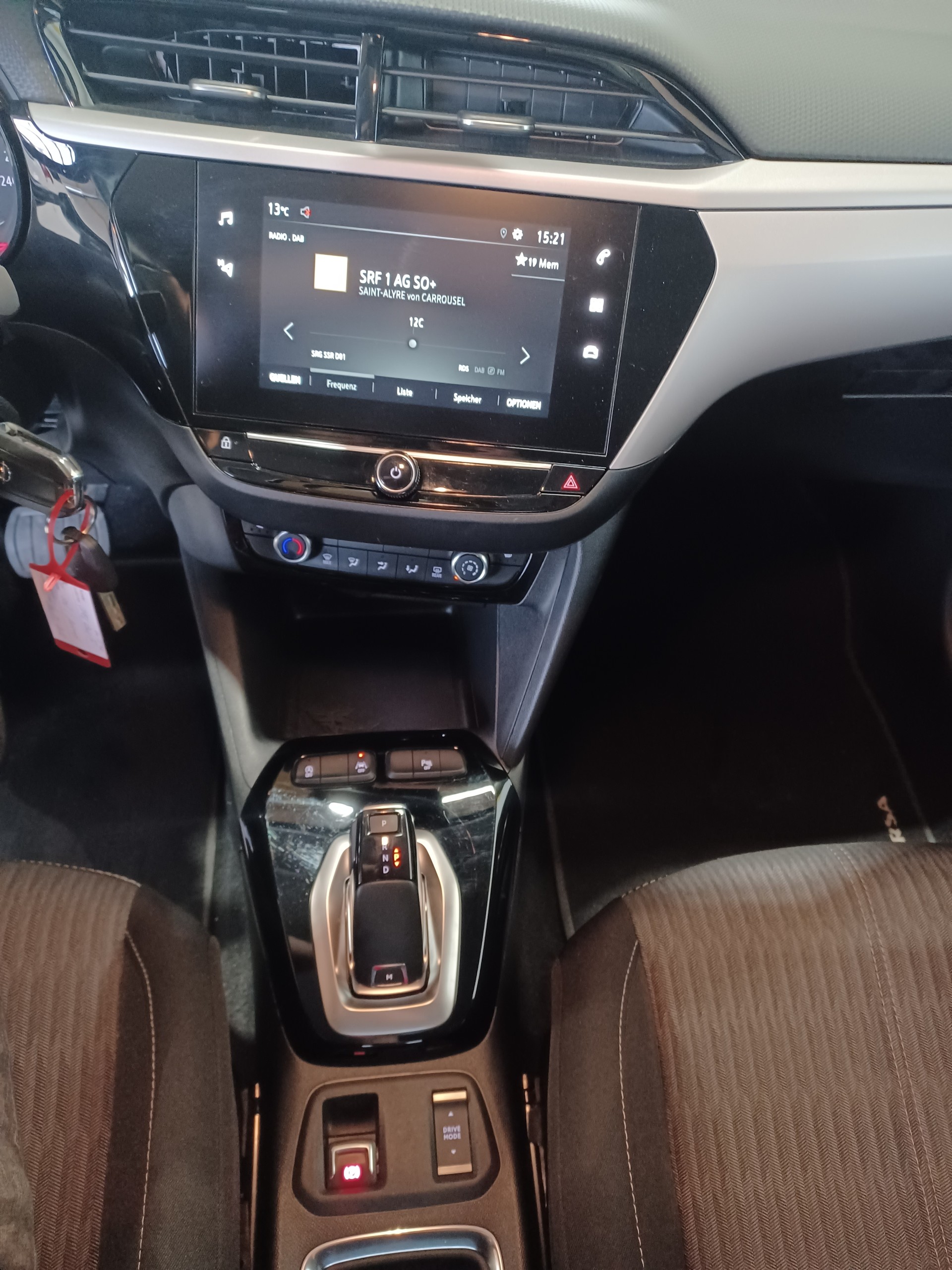 OPEL Corsa 1.2 TP Spezial Edition 90-image-8