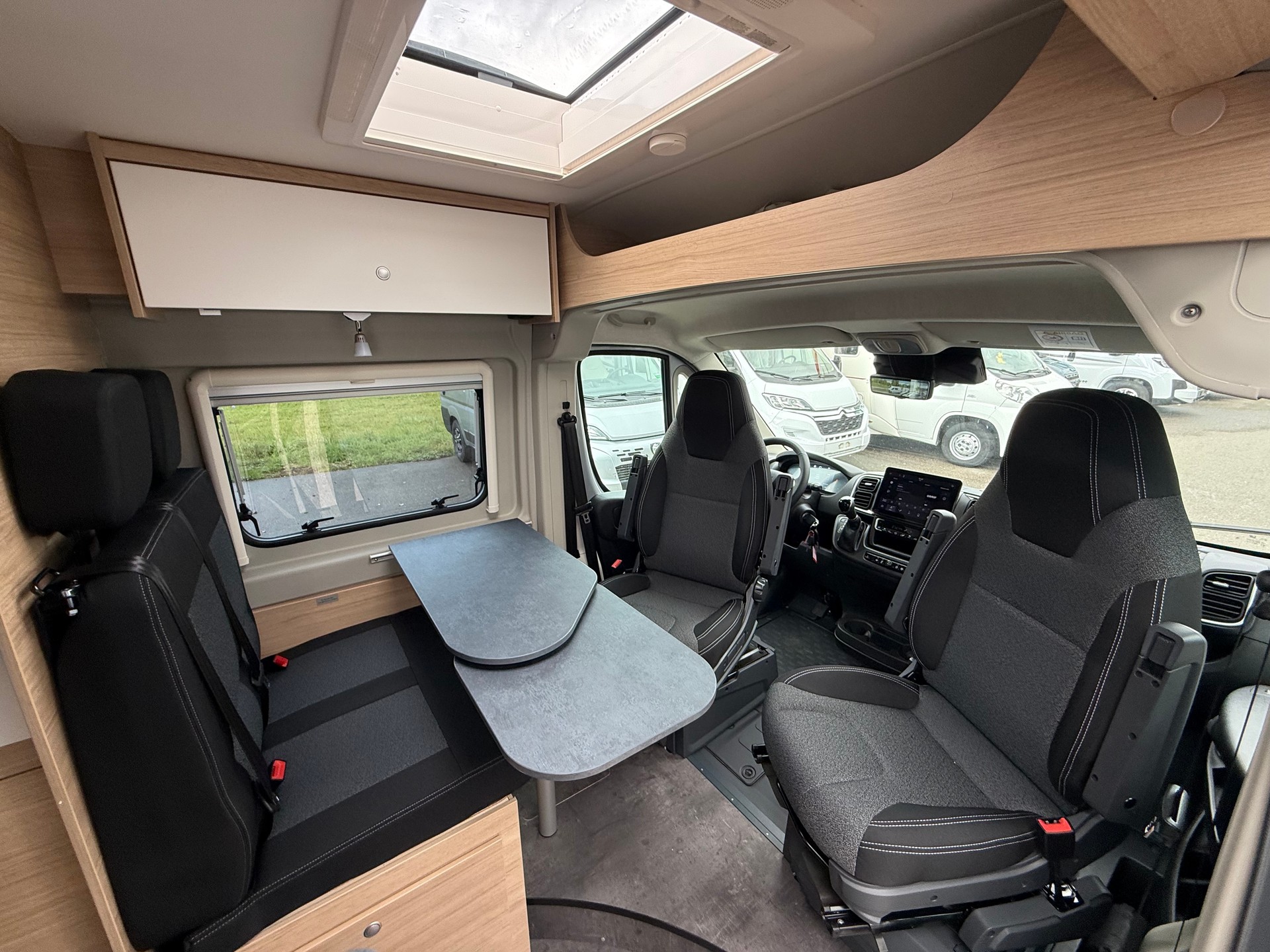 ROADCAR R600 Automatique (régulateur de vitesse adaptatif)-image-4