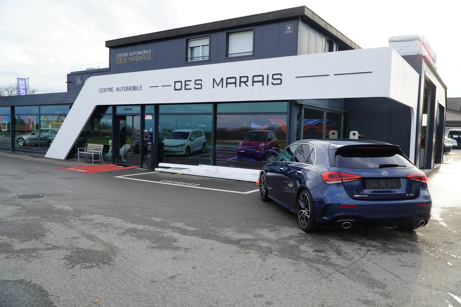 MERCEDES-BENZ A 35 AMG 4Matic Speedshift-image-6