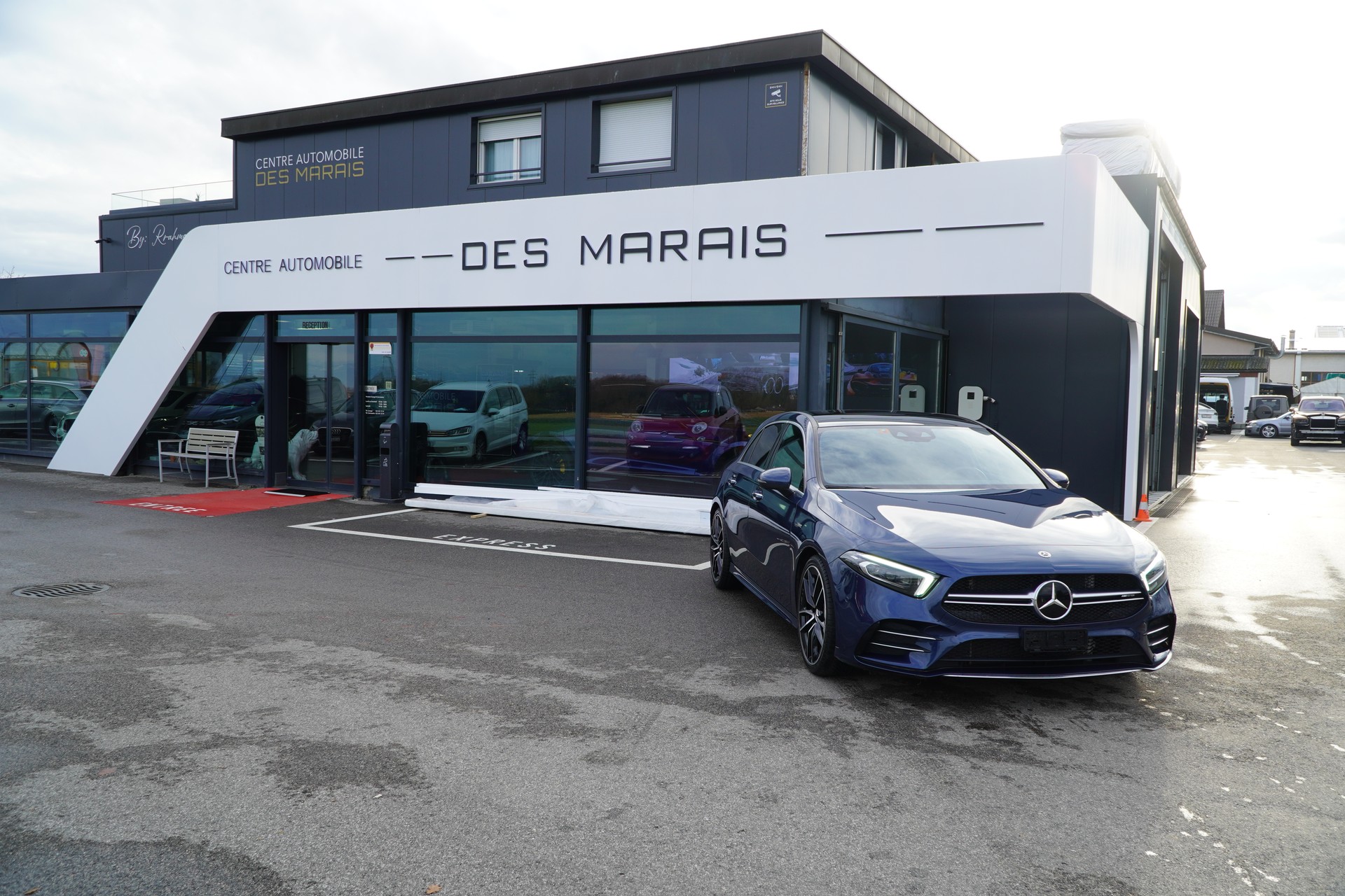 MERCEDES-BENZ A 35 AMG 4Matic Speedshift-image-2
