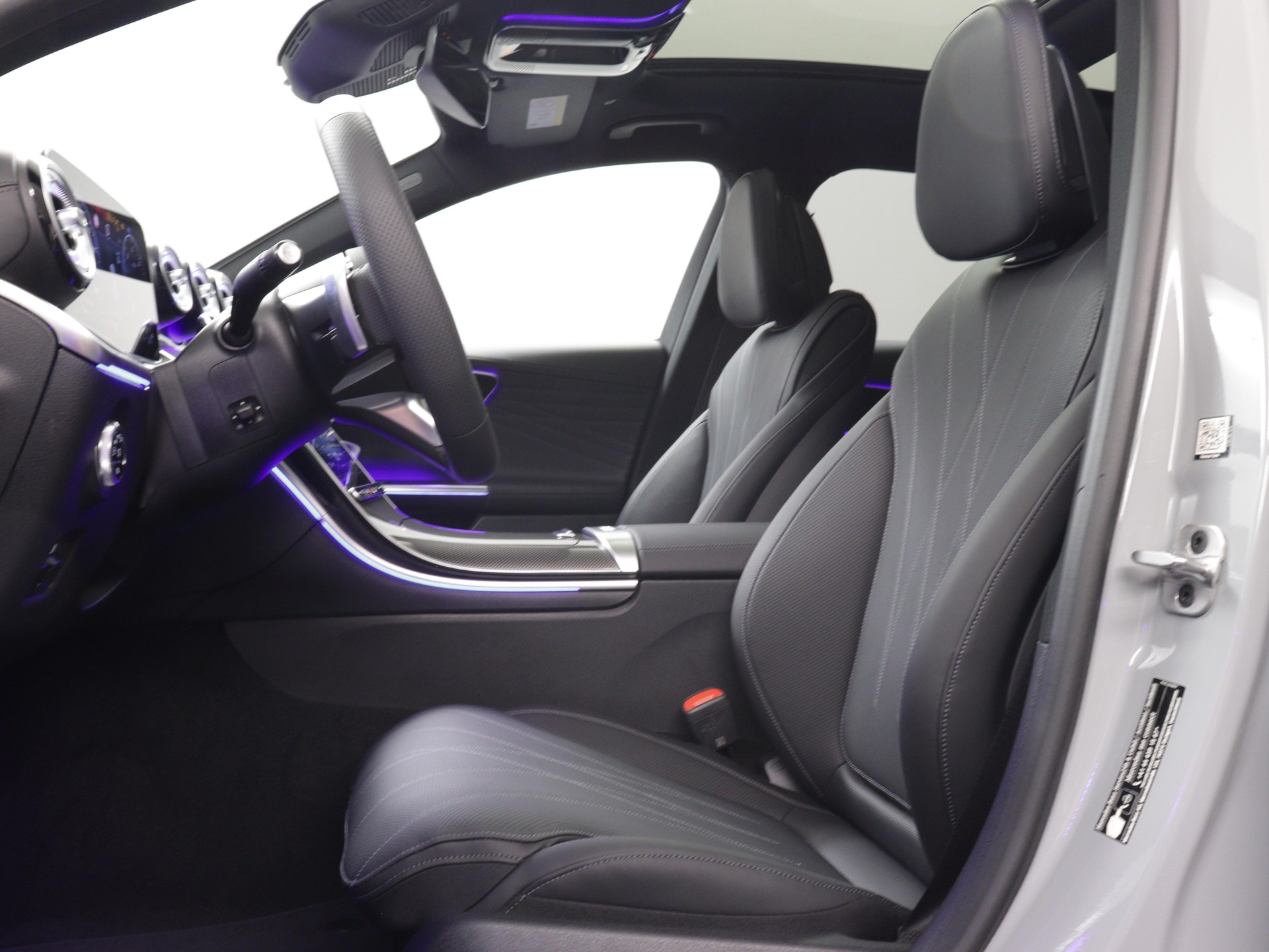 MERCEDES-BENZ C 220 d Swiss Star AMG Line 4matic Kombi-image-5