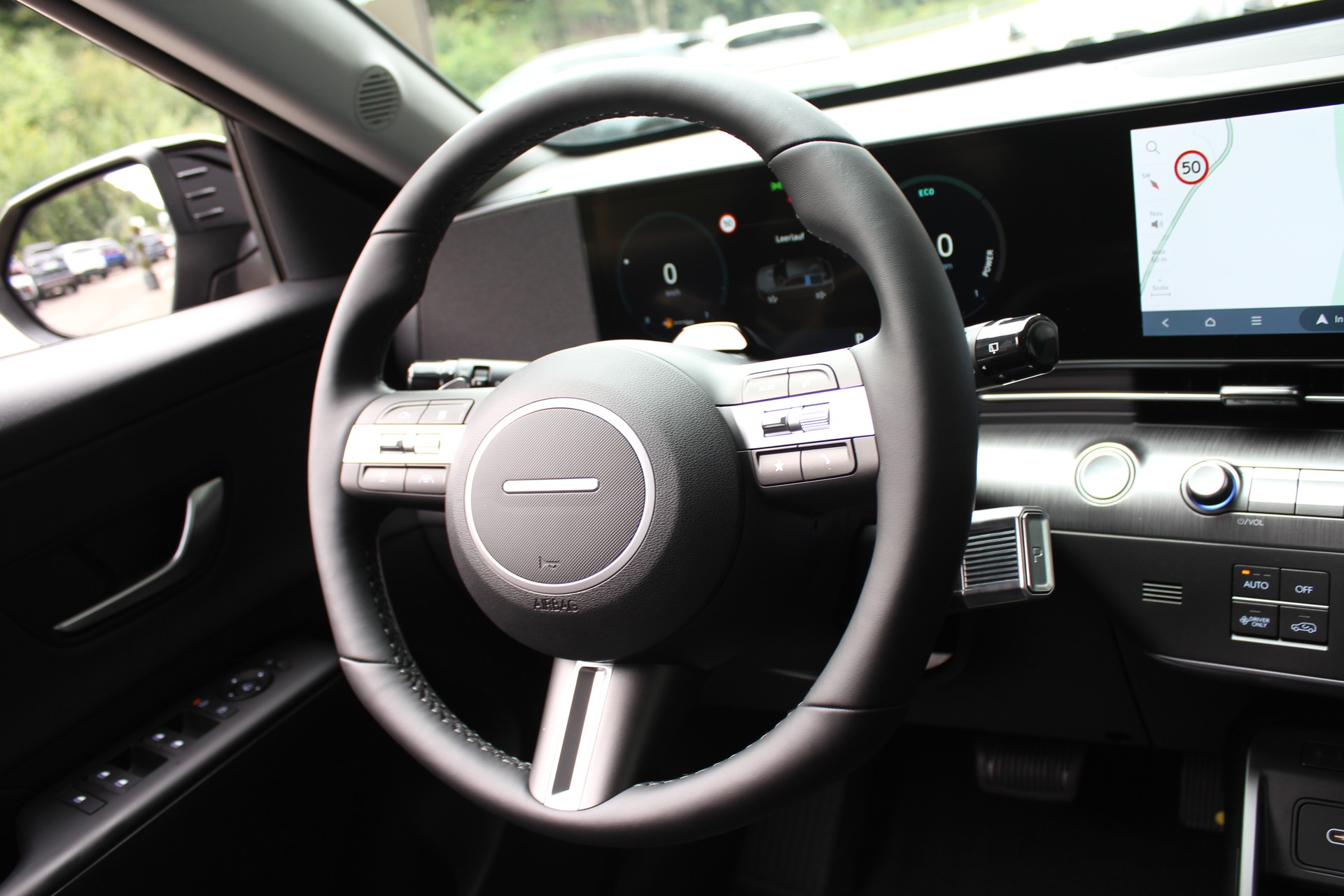 HYUNDAI Kona 1.6 GDi HEV Amplia DCT-image-11