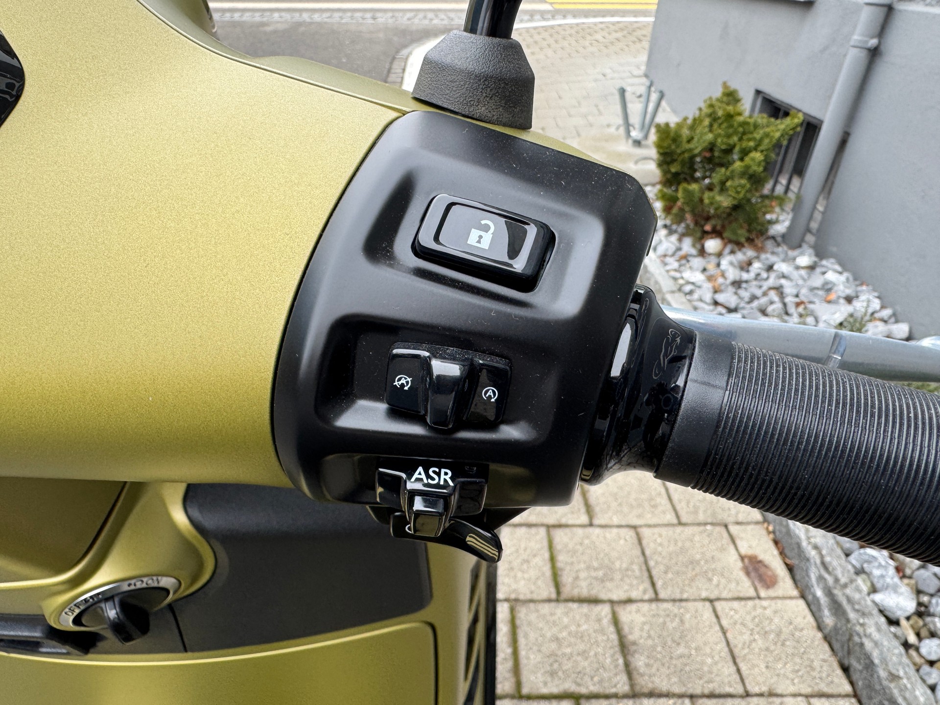 PIAGGIO Vespa GTS 125 Super Sport RST Euro 5+-image-7