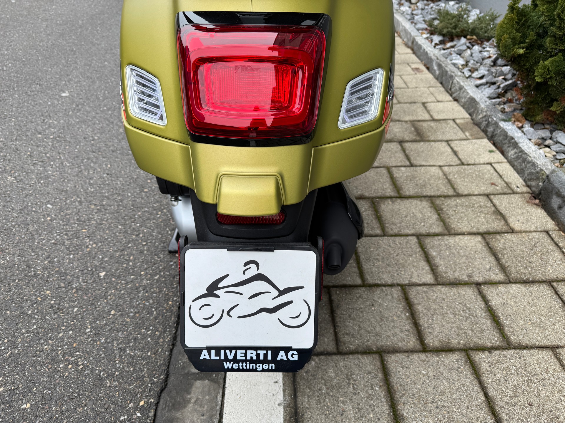 PIAGGIO Vespa GTS 125 Super Sport RST Euro 5+-image-11