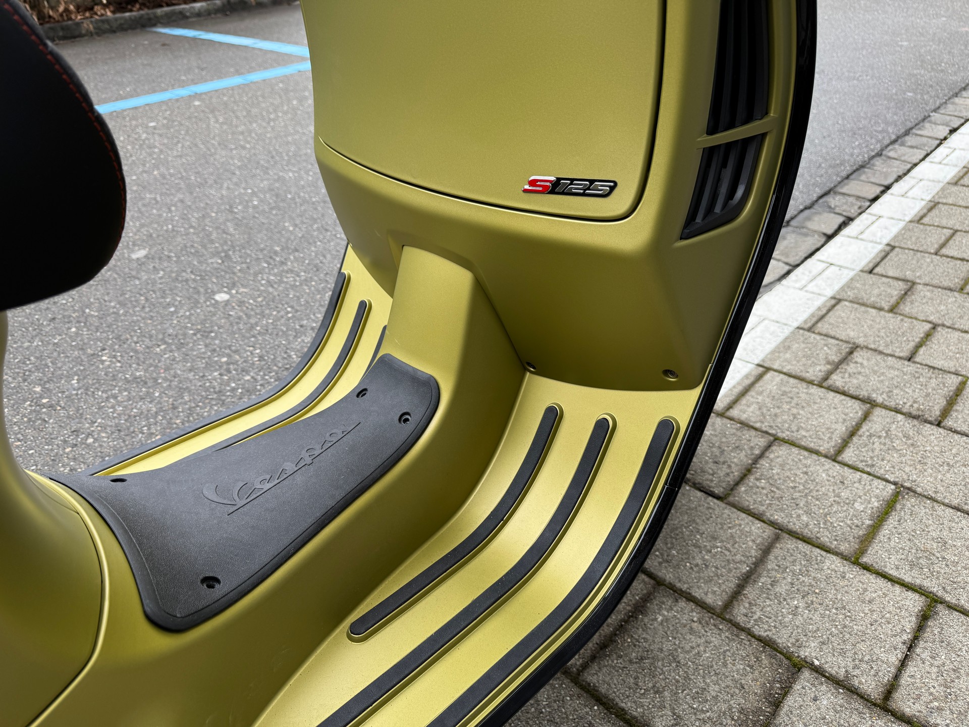 PIAGGIO Vespa GTS 125 Super Sport RST Euro 5+-image-13