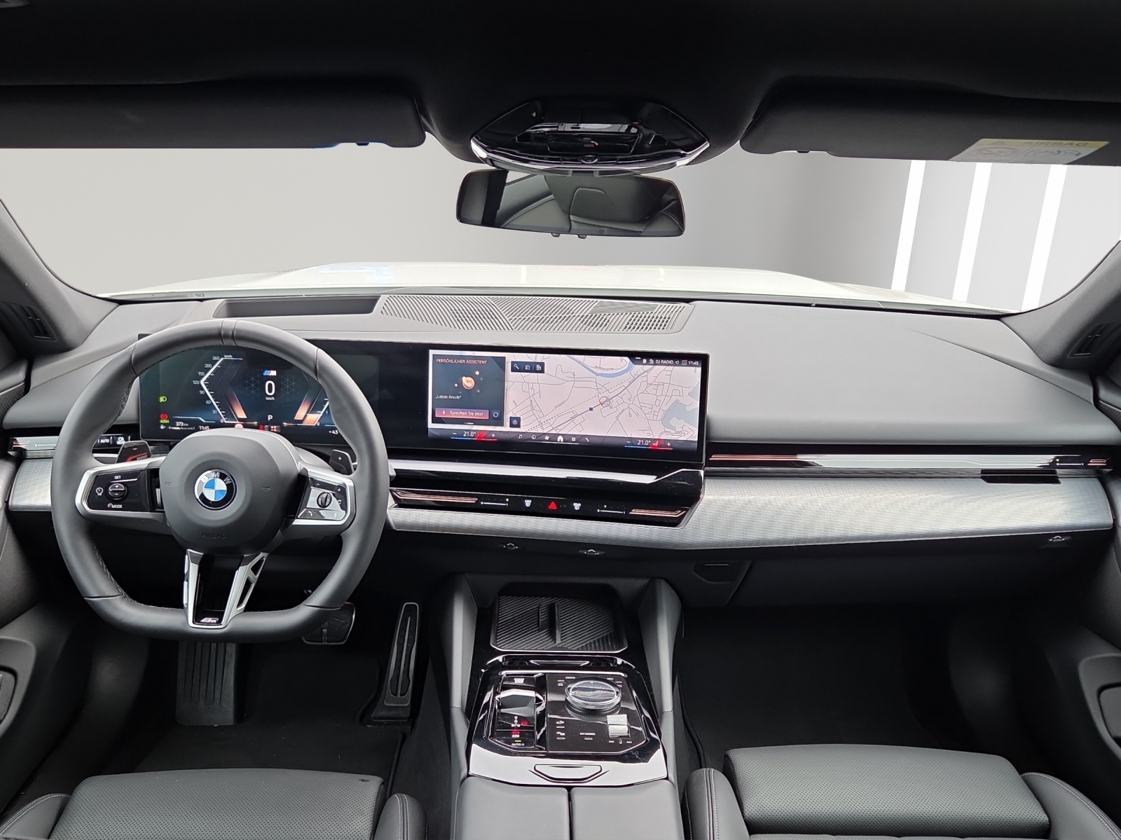 BMW 520d xDrive 48V Touring M Sport Steptronic-image-6