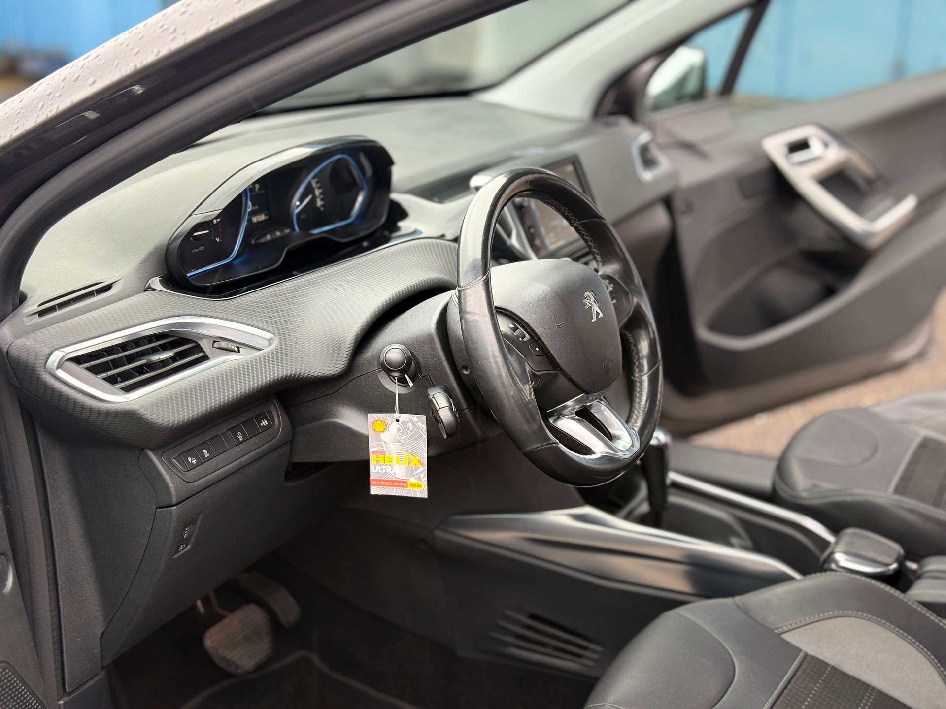 PEUGEOT 2008 1.6 VTI Allure Automatic-image-5