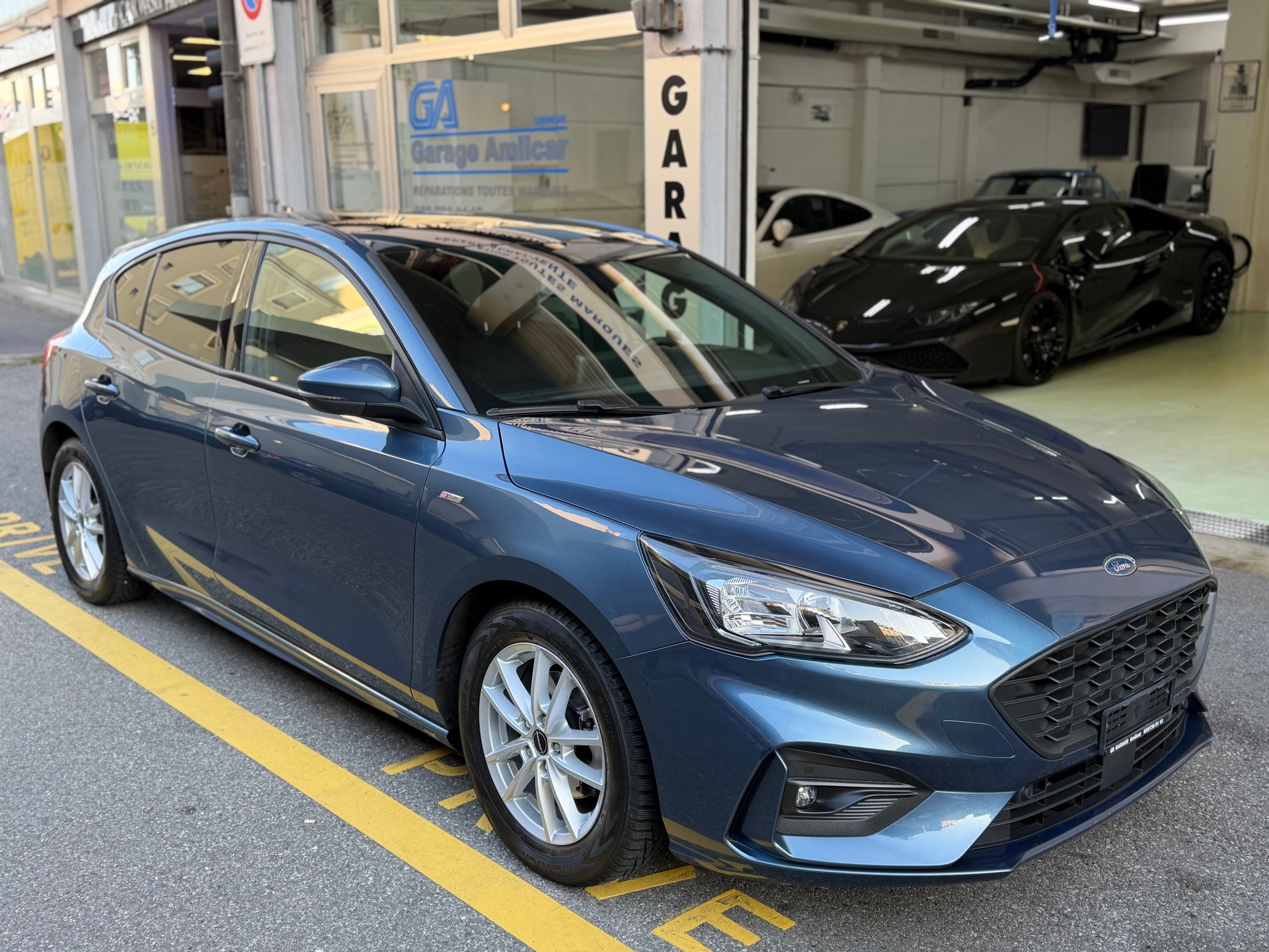 FORD Focus 1.0 SCTi ST Line Automatic