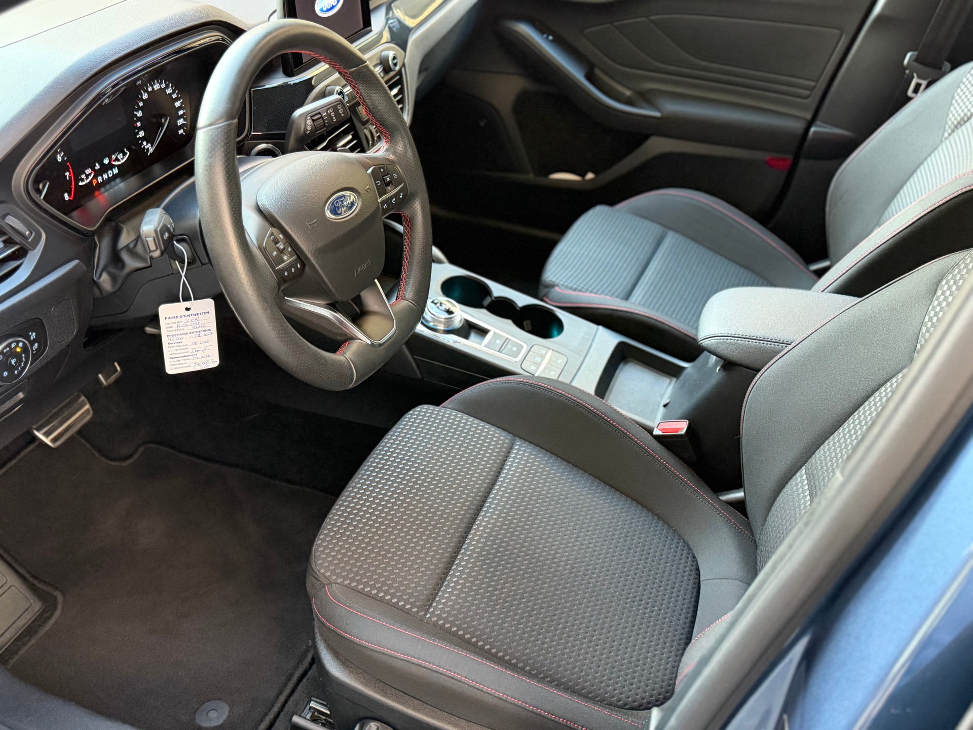 FORD Focus 1.0 SCTi ST Line Automatic-image-4