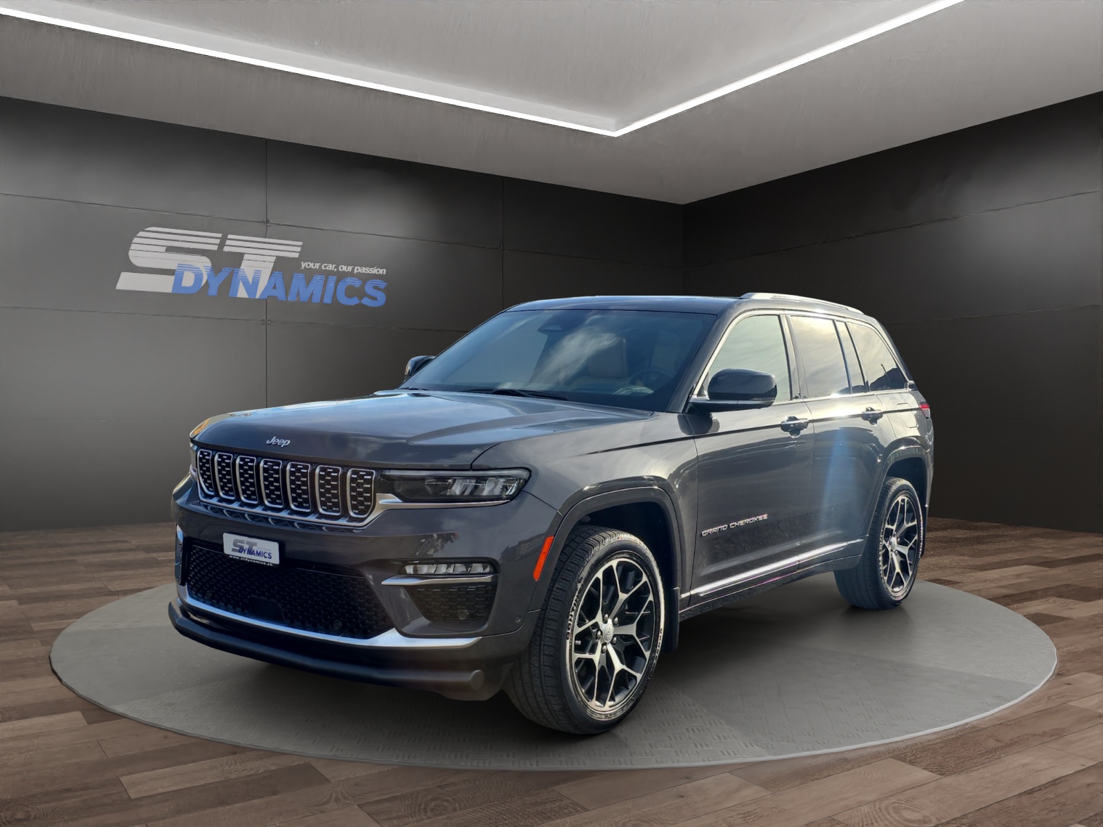 JEEP Grand Cherokee 5.7 V8 Summit Reserve