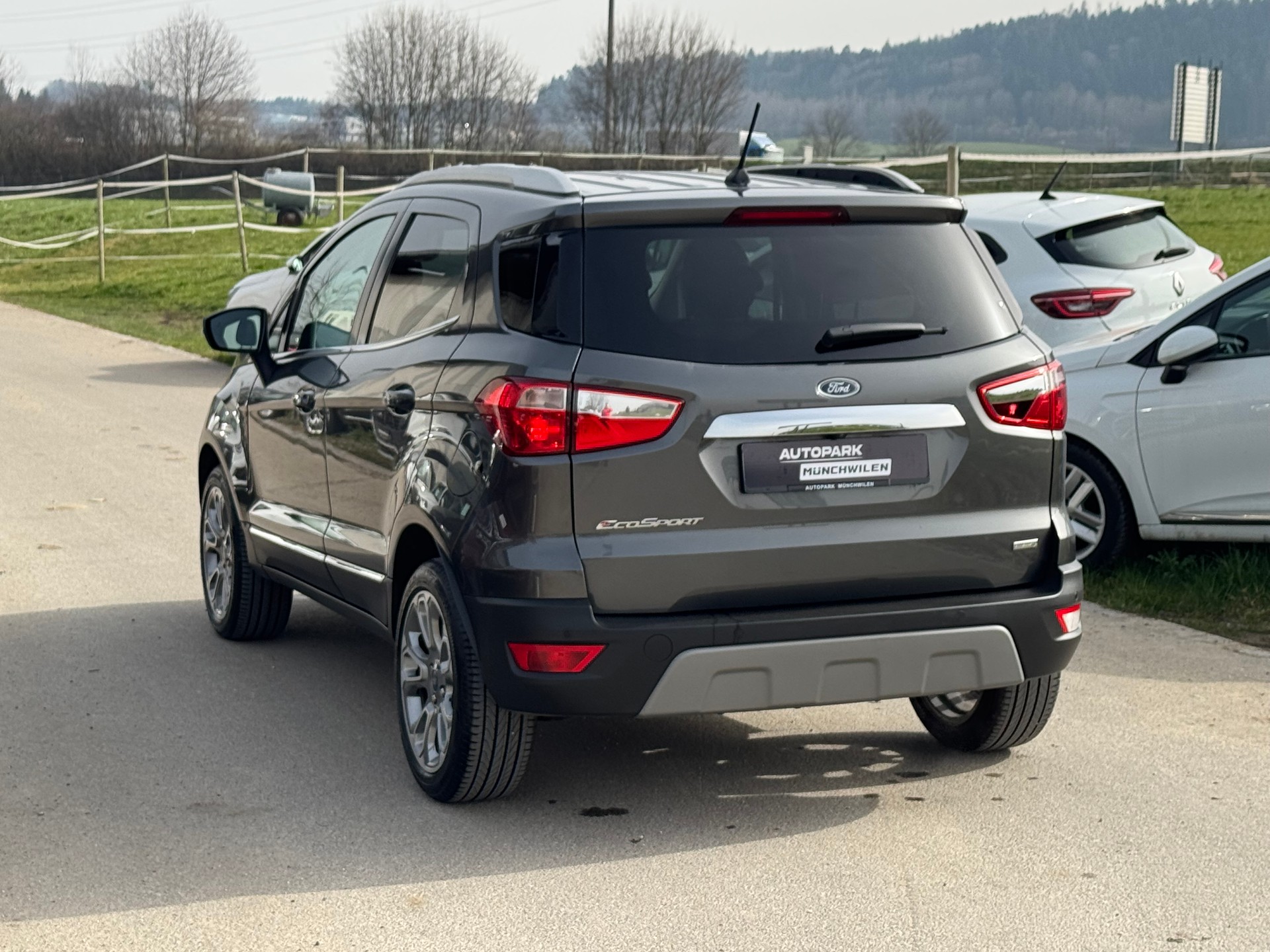 FORD EcoSport 1.0 SCTi Titanium Automat-image-3
