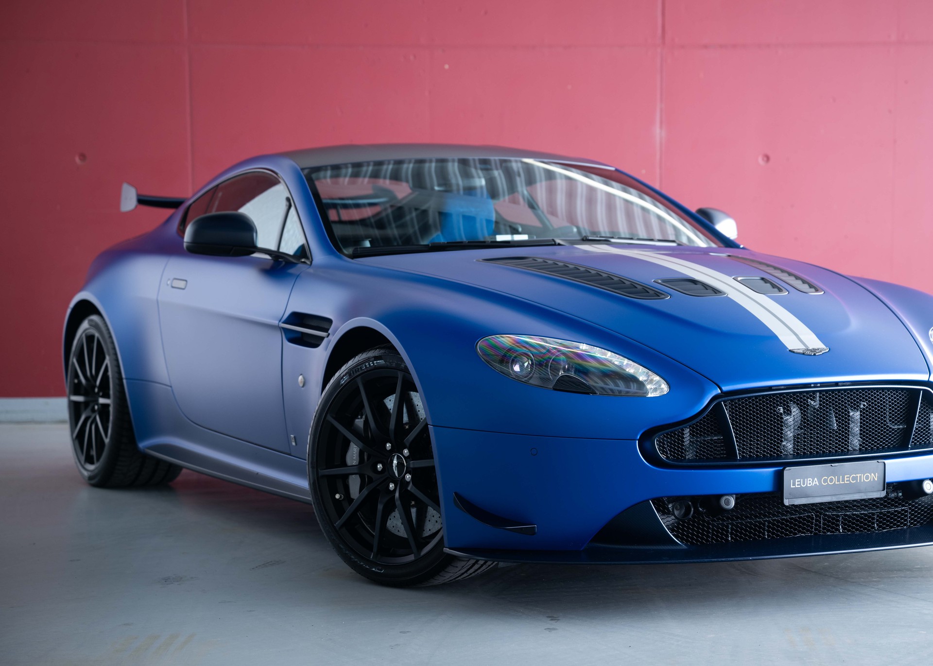 ASTON MARTIN V12 Vantage 5.9 S Satin Seven (1 of 7, ME Special Edition, only 1 owner, AMR Aerokit, full Aston Martin history)-image-9