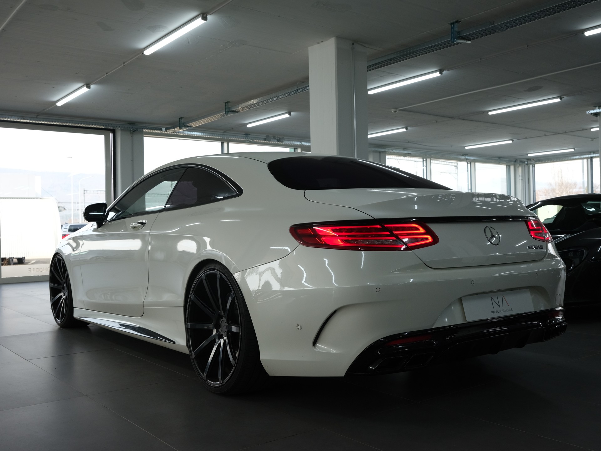 MERCEDES-BENZ S 500 Coupé 4Matic 7G-Tronic-image-4