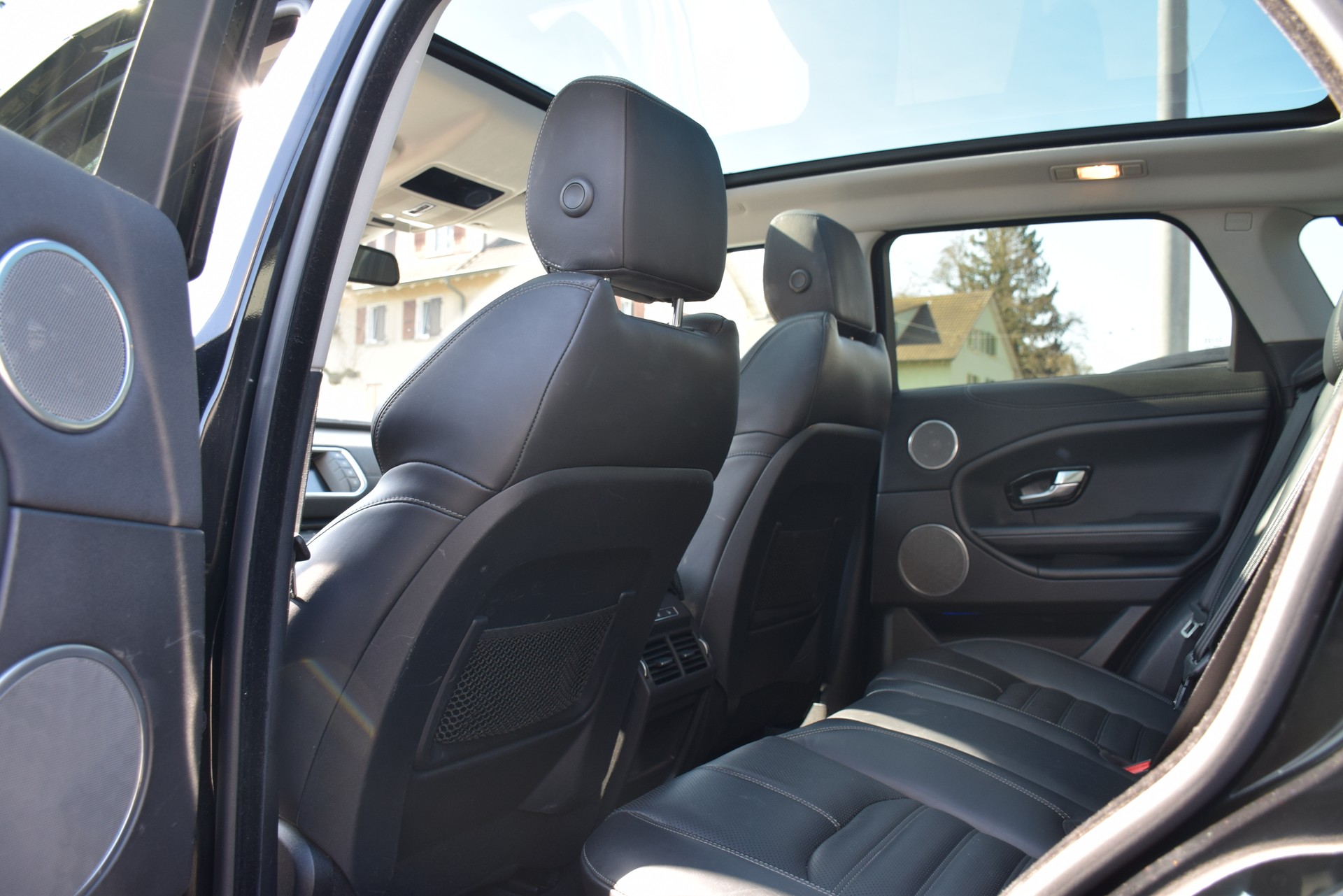 LAND ROVER Range Rover Evoque 2.0 Si4 HSE Dynamic AT9-image-14