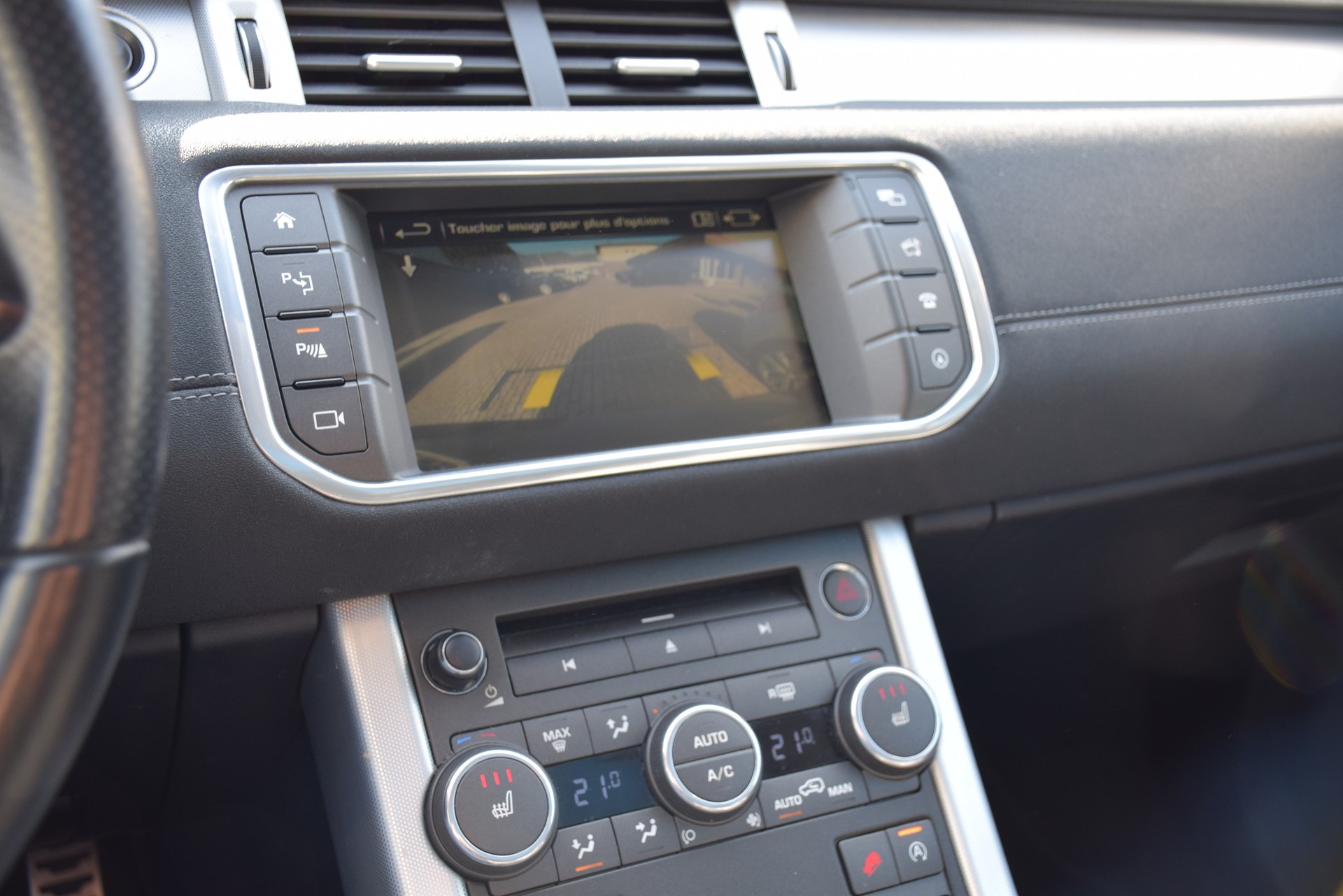 LAND ROVER Range Rover Evoque 2.0 Si4 HSE Dynamic AT9-image-15