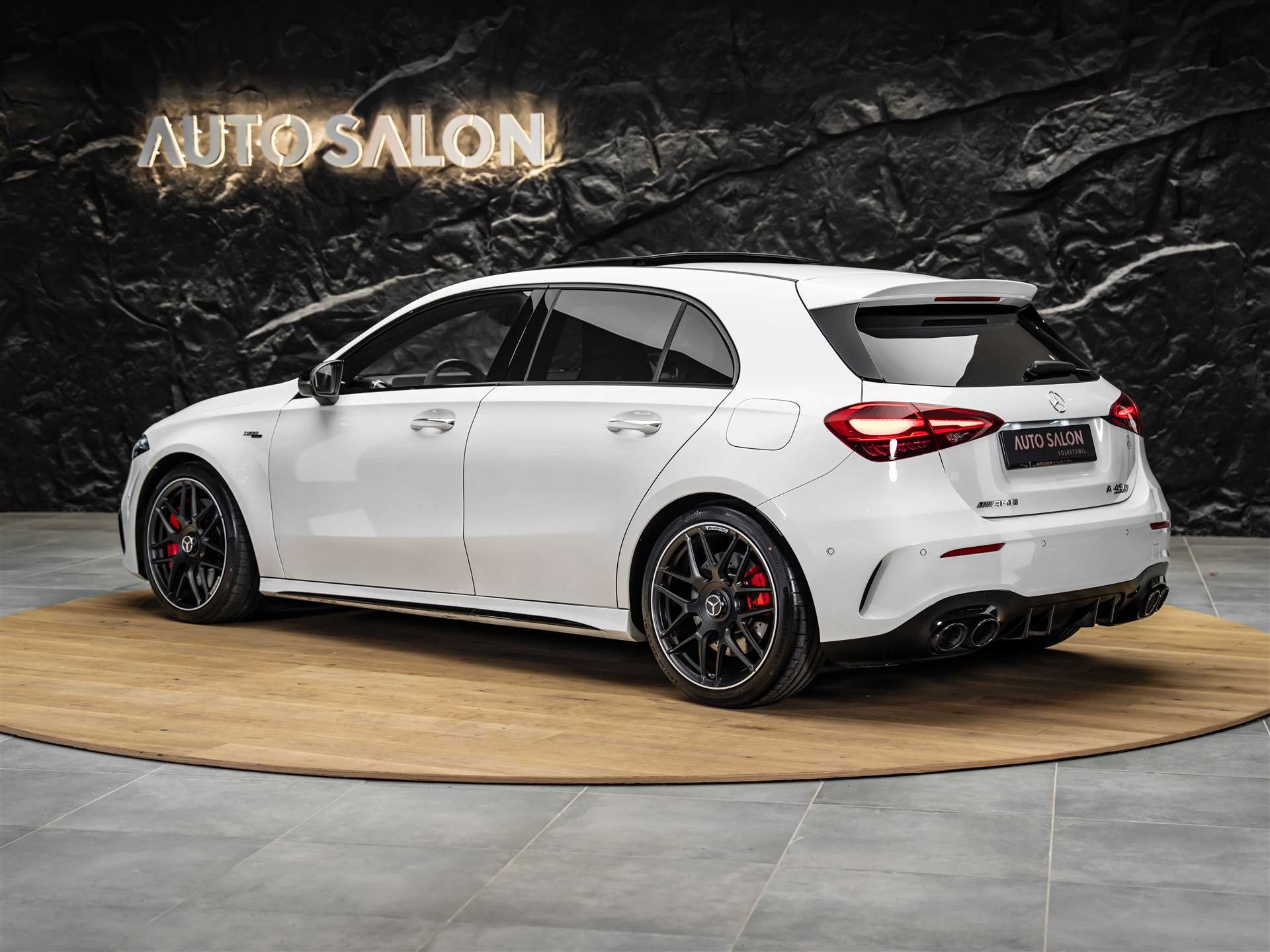 MERCEDES-BENZ A 45 S AMG 4Matic+ 8G-DCT *Facelift*Panorama*Schmiederäder*Burmester*-showroom-element-3