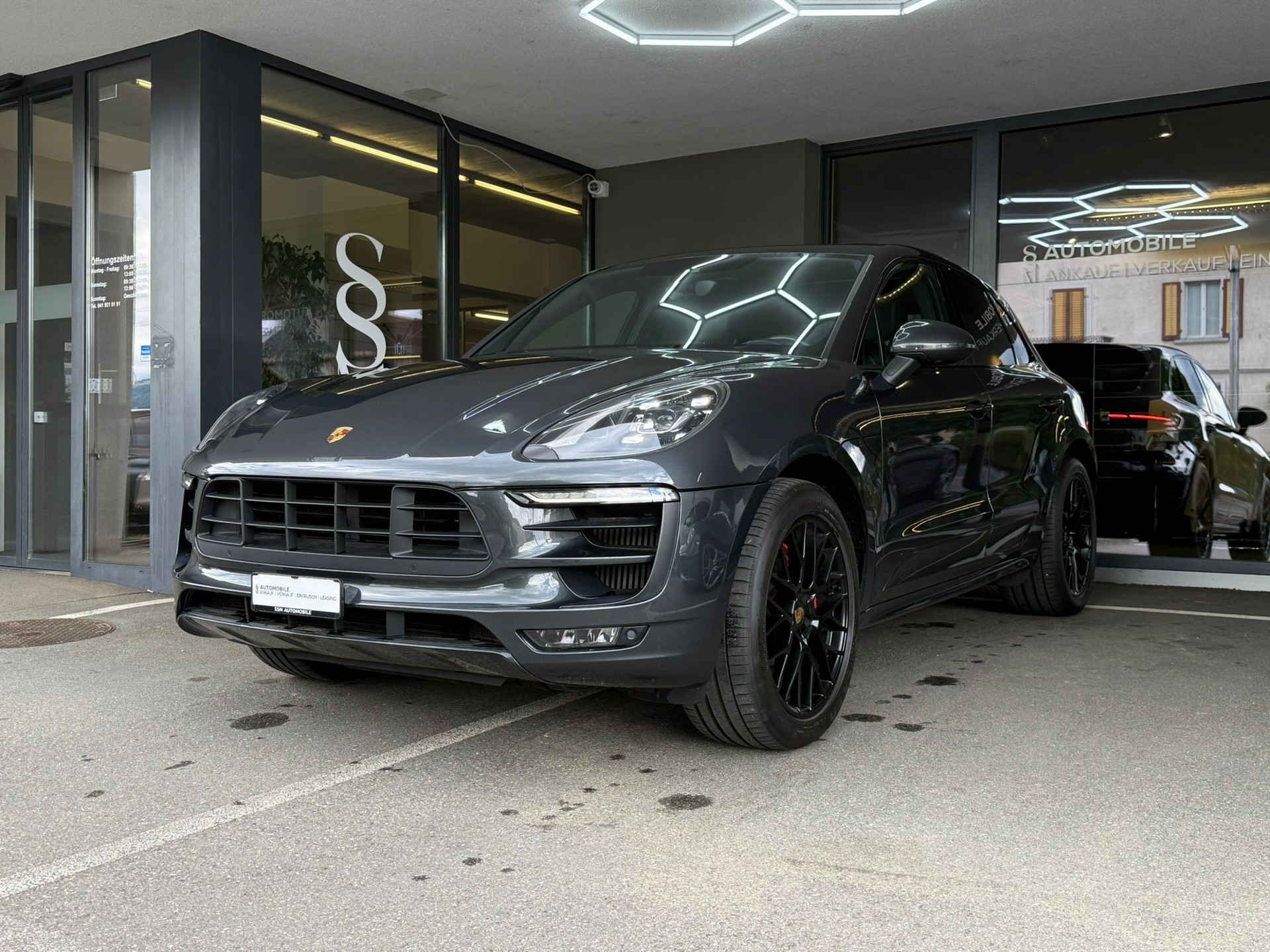 PORSCHE Macan GTS PDK
