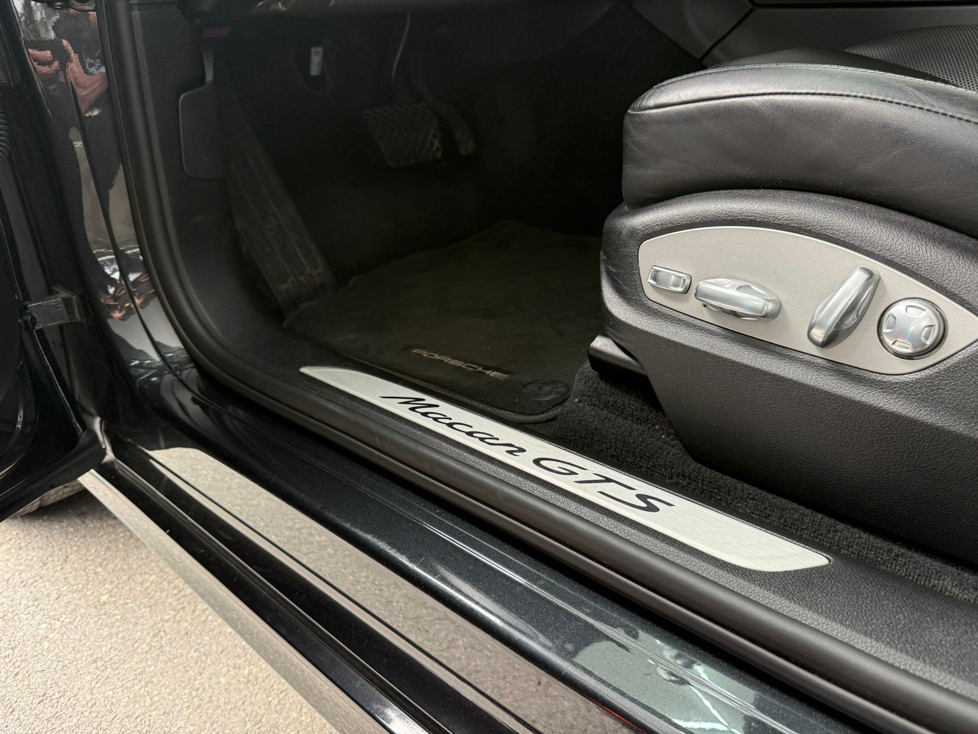 PORSCHE Macan GTS PDK-image-12