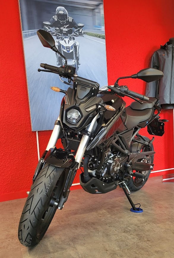 VOGE 125 R-image-0