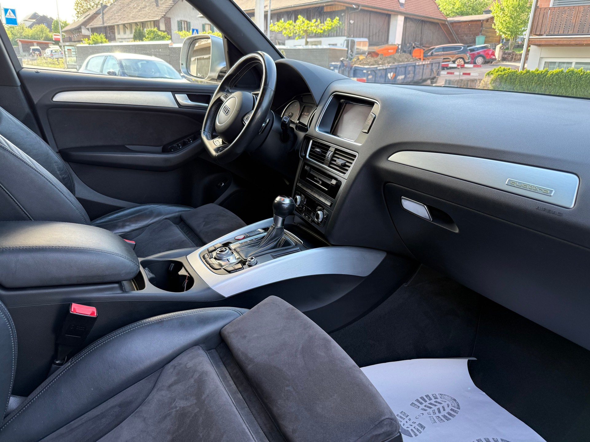 AUDI SQ5 3.0 TDI quattro tiptronic-image-10