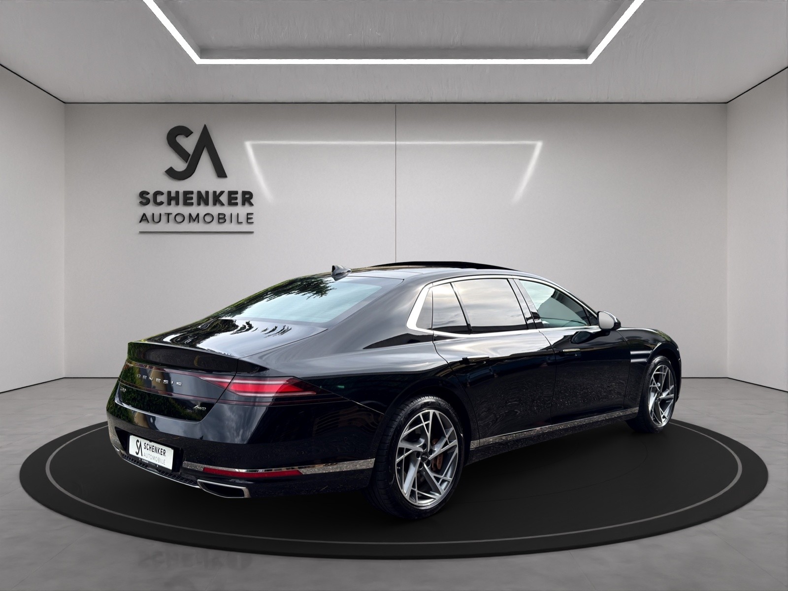 GENESIS G90 Luxury-image-4