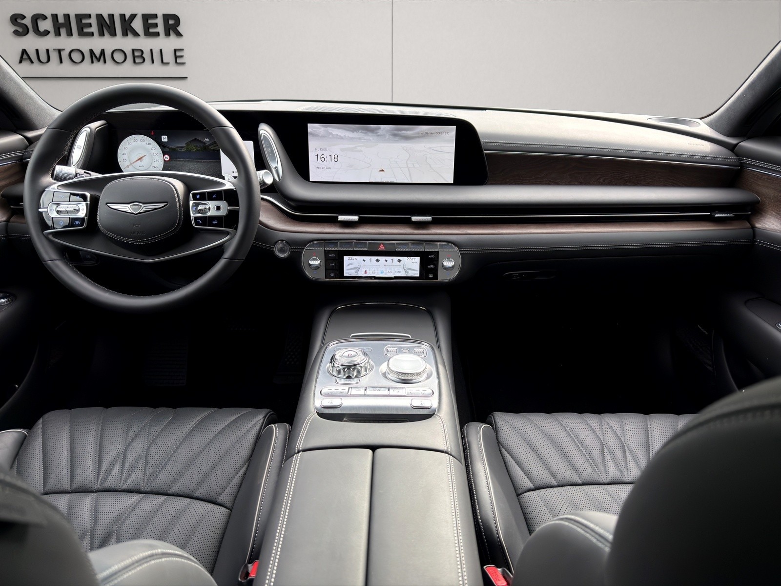 GENESIS G90 Luxury-image-12