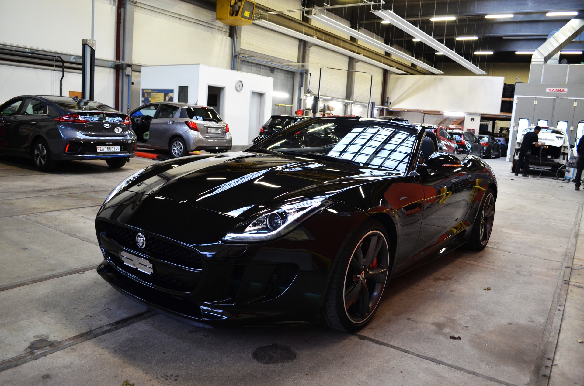 JAGUAR F-Type Convertible S 5.0 V8 S/C-image-3