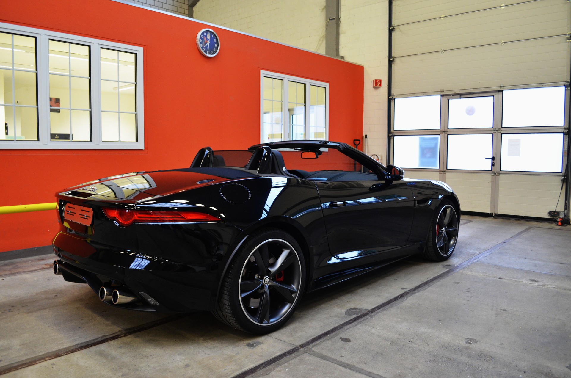 JAGUAR F-Type Convertible S 5.0 V8 S/C-image-6