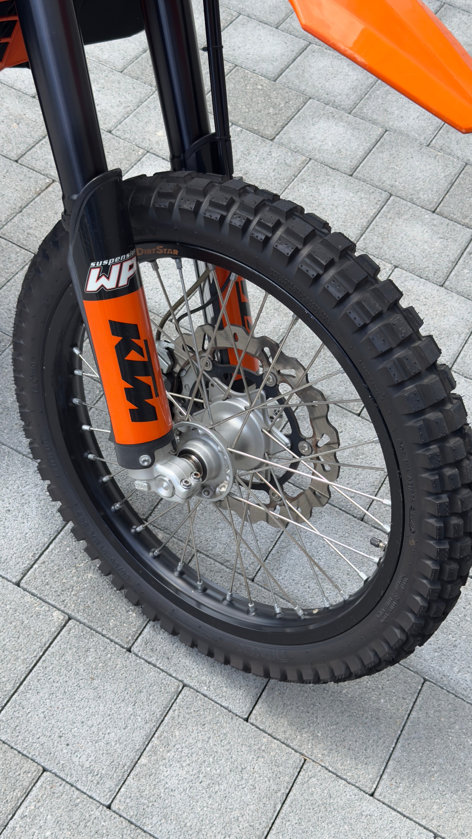 KTM 690 Enduro R-image-6