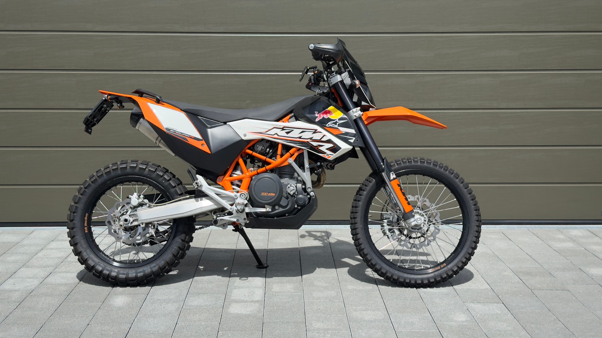 KTM 690 Enduro R-image-1