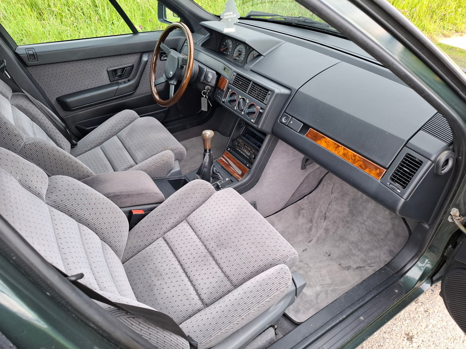 CITROEN XM Berline 2.0 Ambiance-image-10