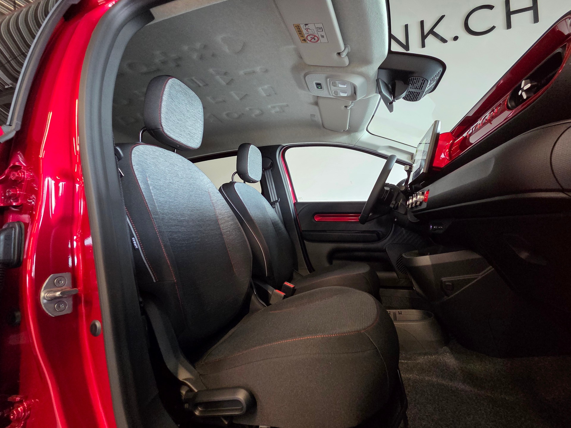 RENAULT Twingo E-Tech Urban Range techno-image-7