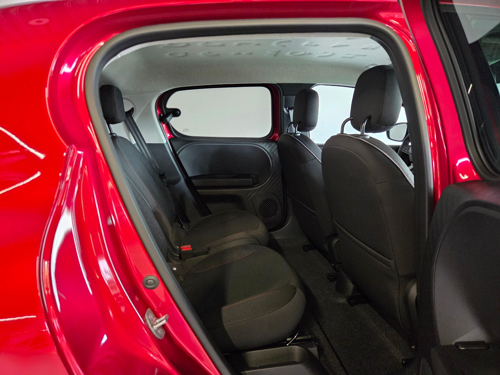 RENAULT Twingo E-Tech Urban Range techno-image-23