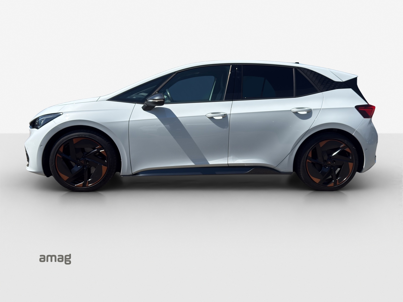 CUPRA Born 58 kWh-showroom-element-1